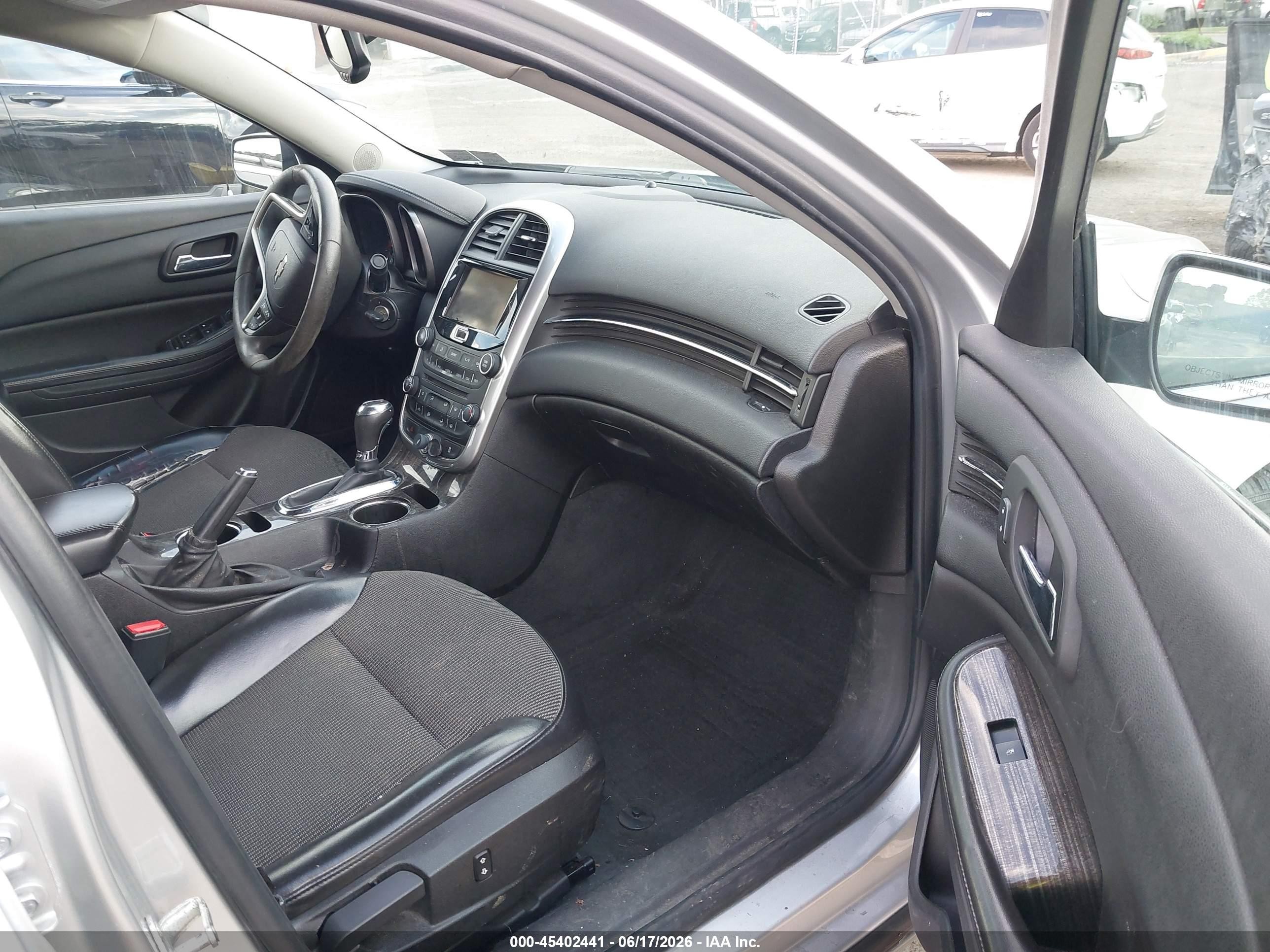 2014 Chevrolet Malibu 1lt Silver vin: 1G11C5SL8EU124204