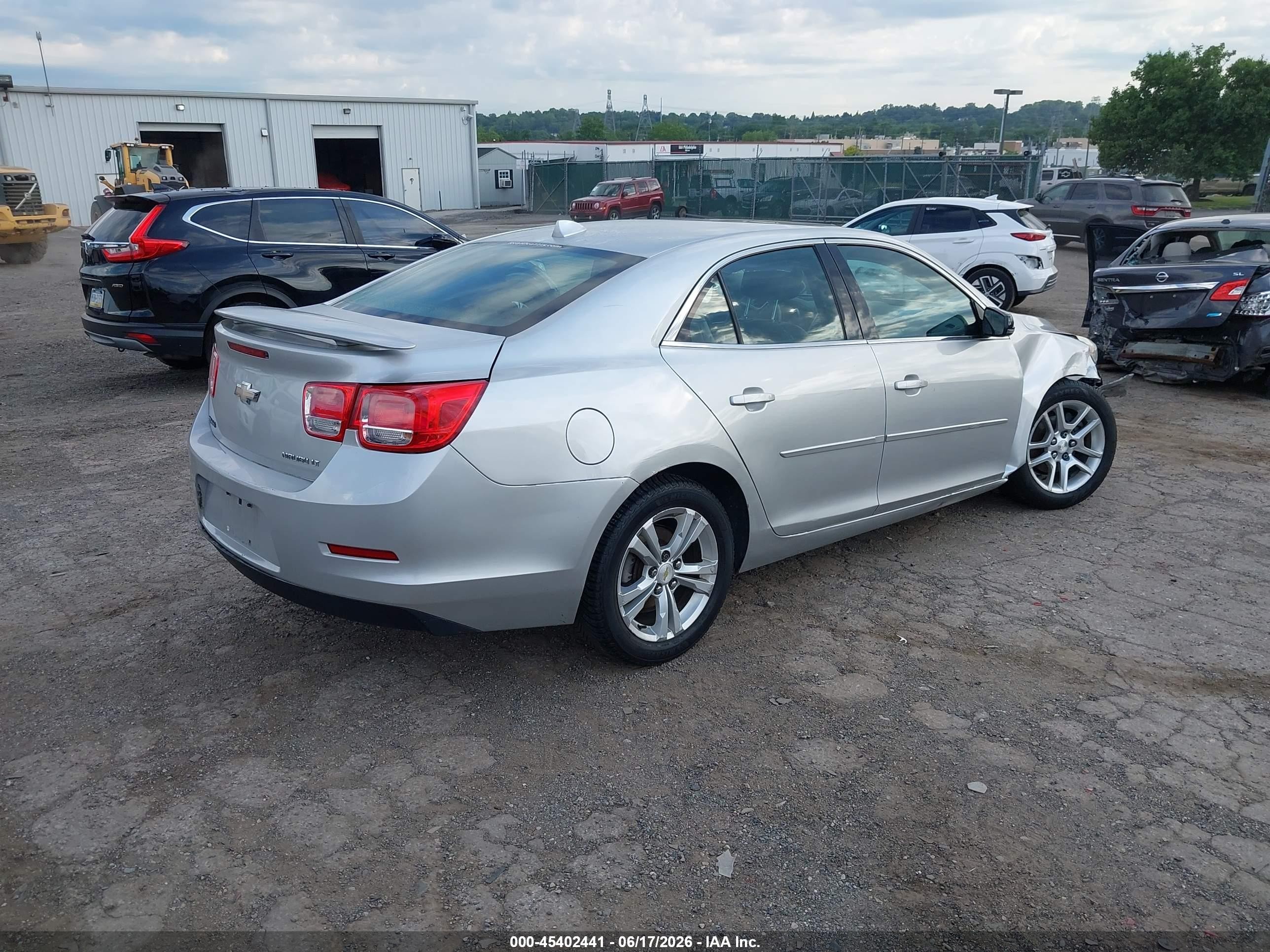 2014 Chevrolet Malibu 1lt Silver vin: 1G11C5SL8EU124204