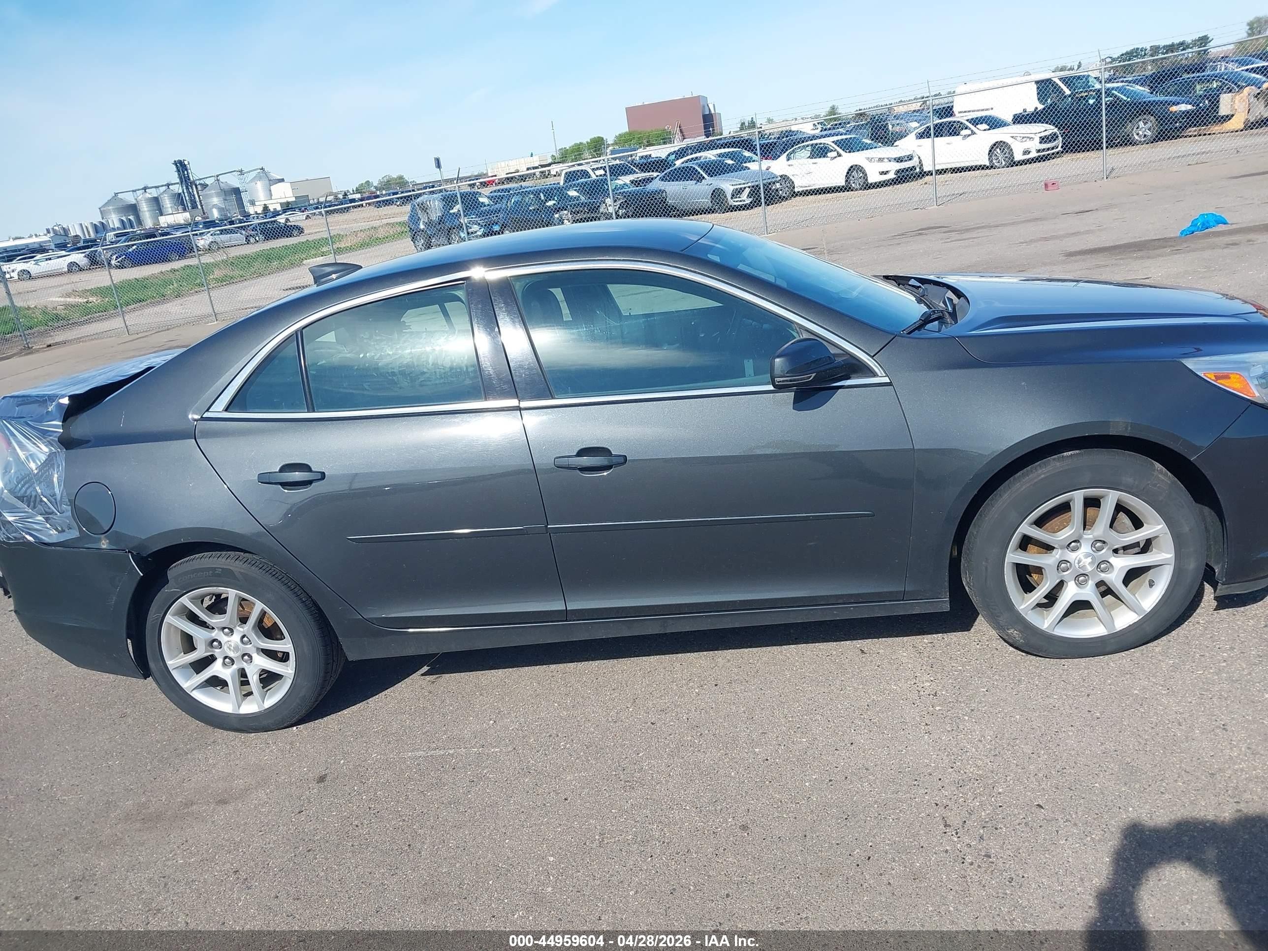 2015 Chevrolet Malibu 1lt Gray vin: 1G11C5SL8FF157497