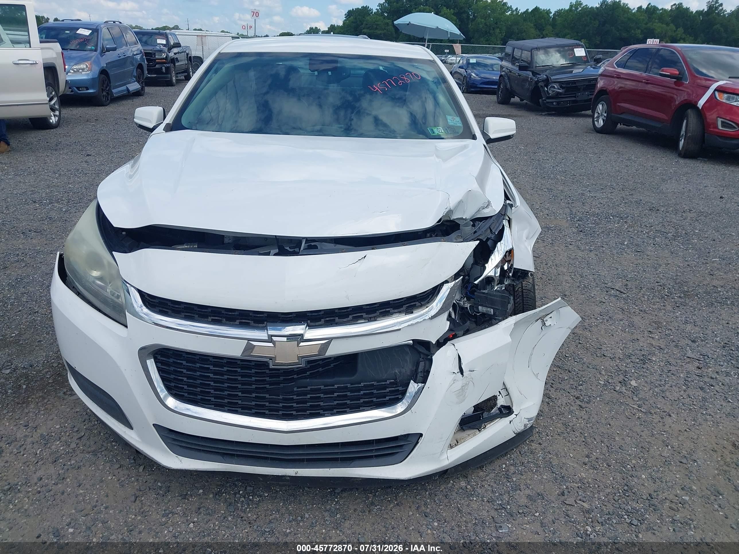 2015 Chevrolet Malibu 1lt Белый vin: 1G11C5SL8FF236667
