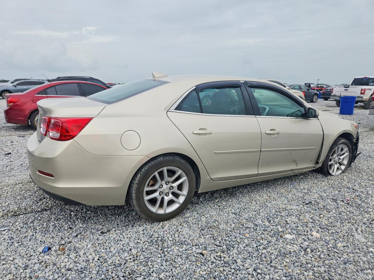2015 Chevrolet Malibu 1lt Кремовый vin: 1G11C5SL8FF237897
