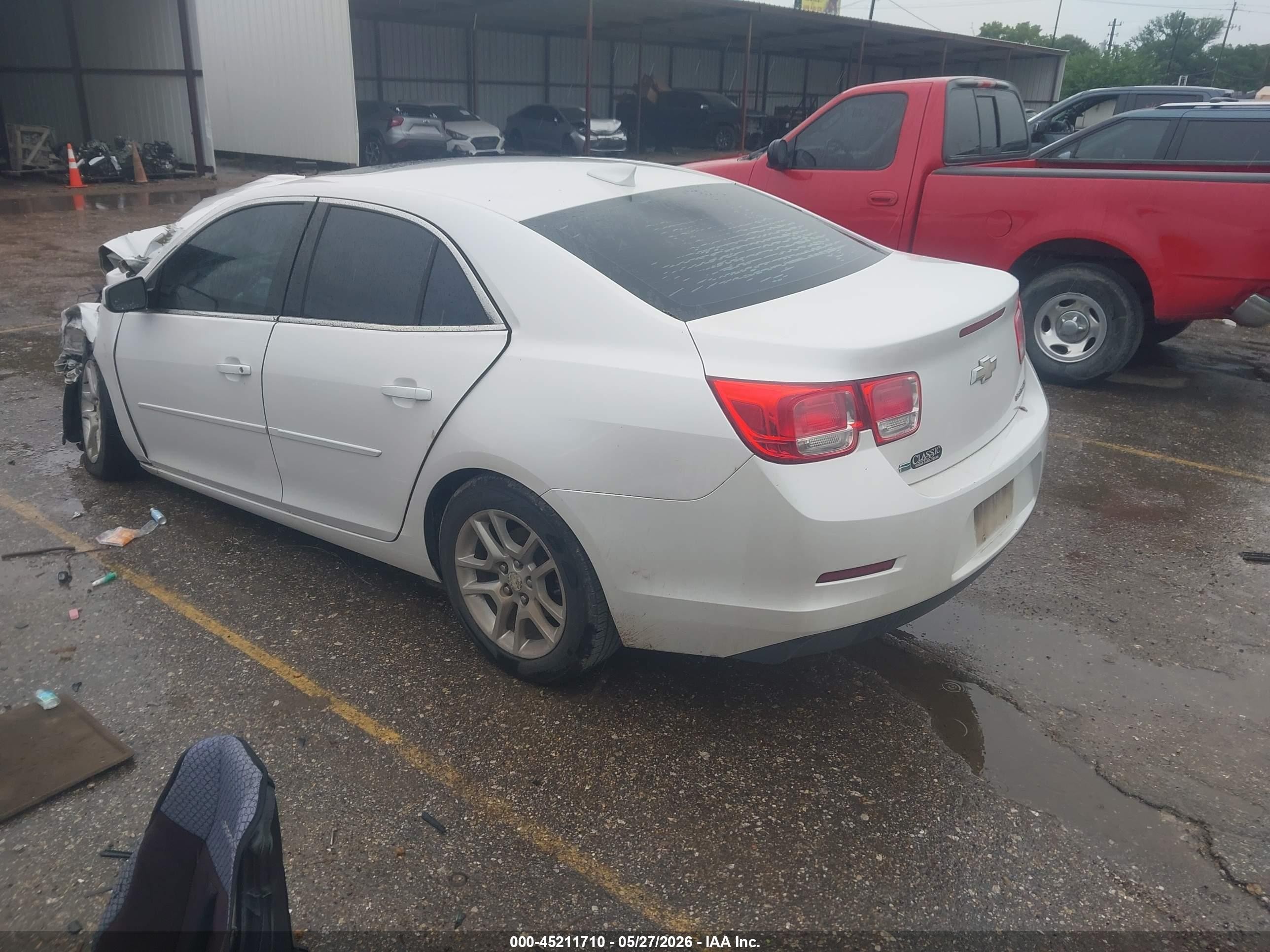 2015 Chevrolet Malibu 1lt Белый vin: 1G11C5SL8FF273413