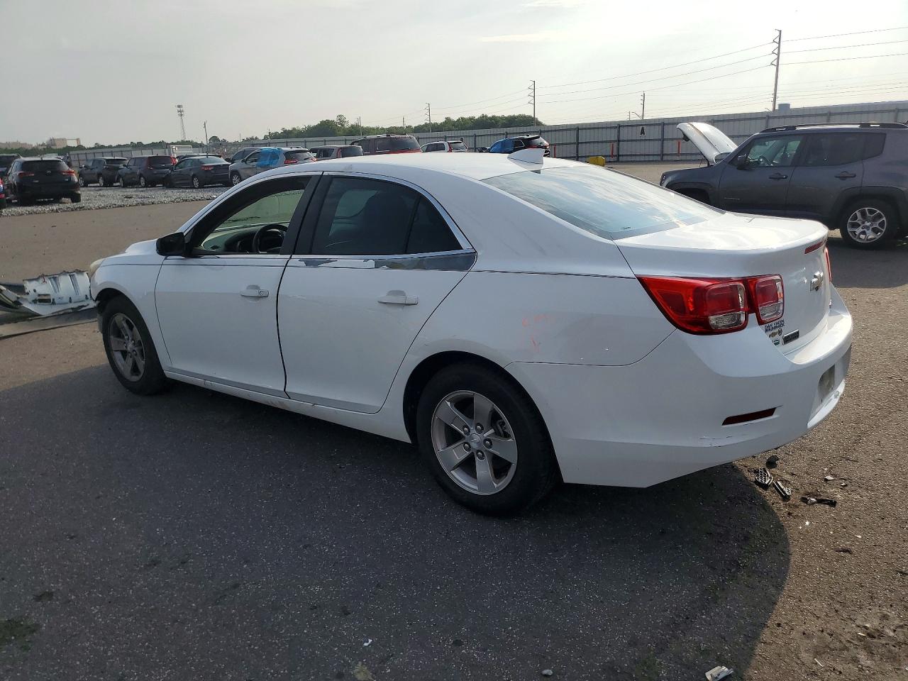 2015 Chevrolet Malibu 1lt White vin: 1G11C5SL8FU117108