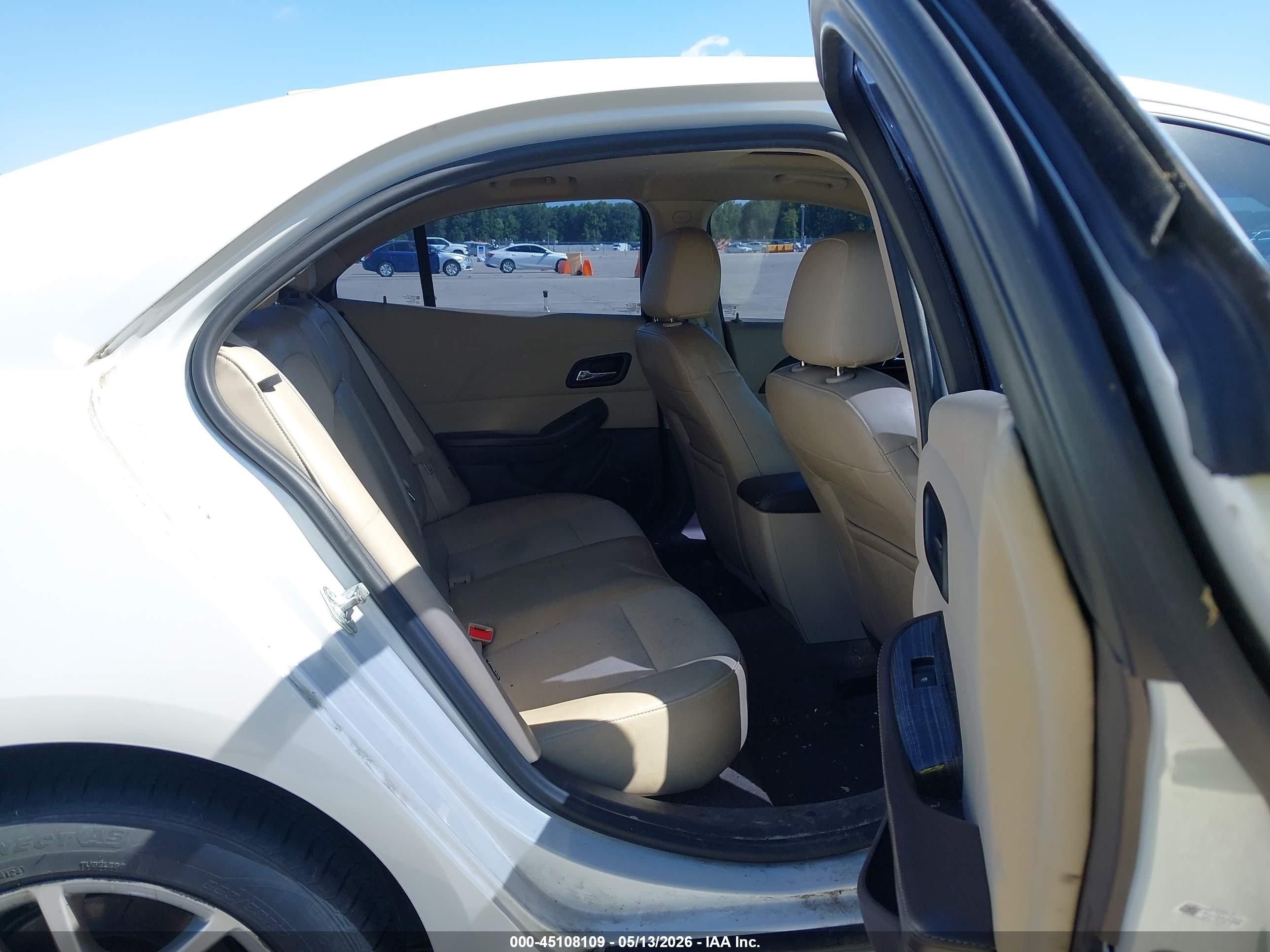 2015 Chevrolet Malibu 1lt White vin: 1G11C5SL8FU151579