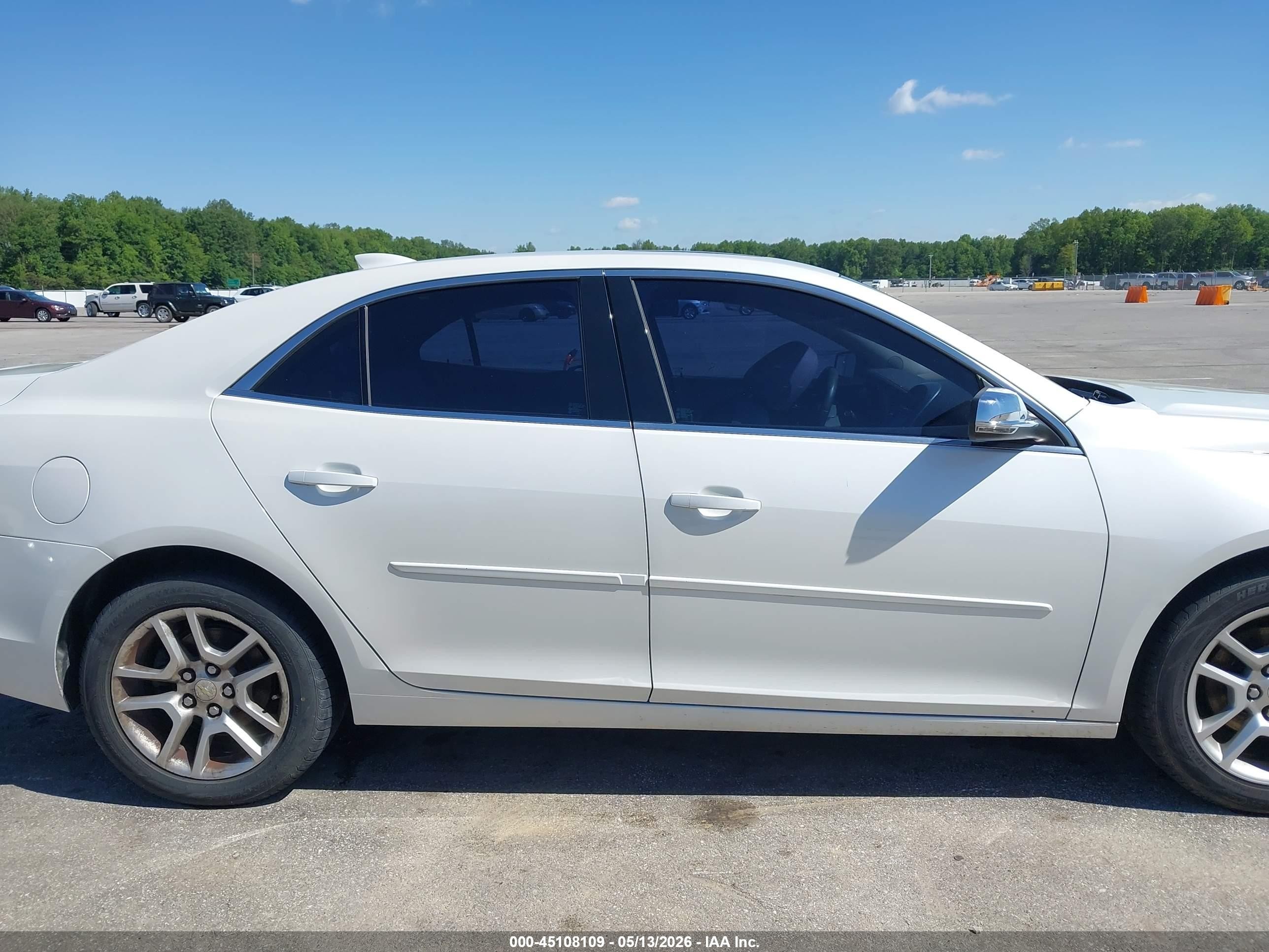 2015 Chevrolet Malibu 1lt White vin: 1G11C5SL8FU151579