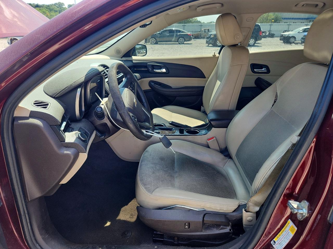 2015 Chevrolet Malibu 1lt Burgundy vin: 1G11C5SL9FF305432