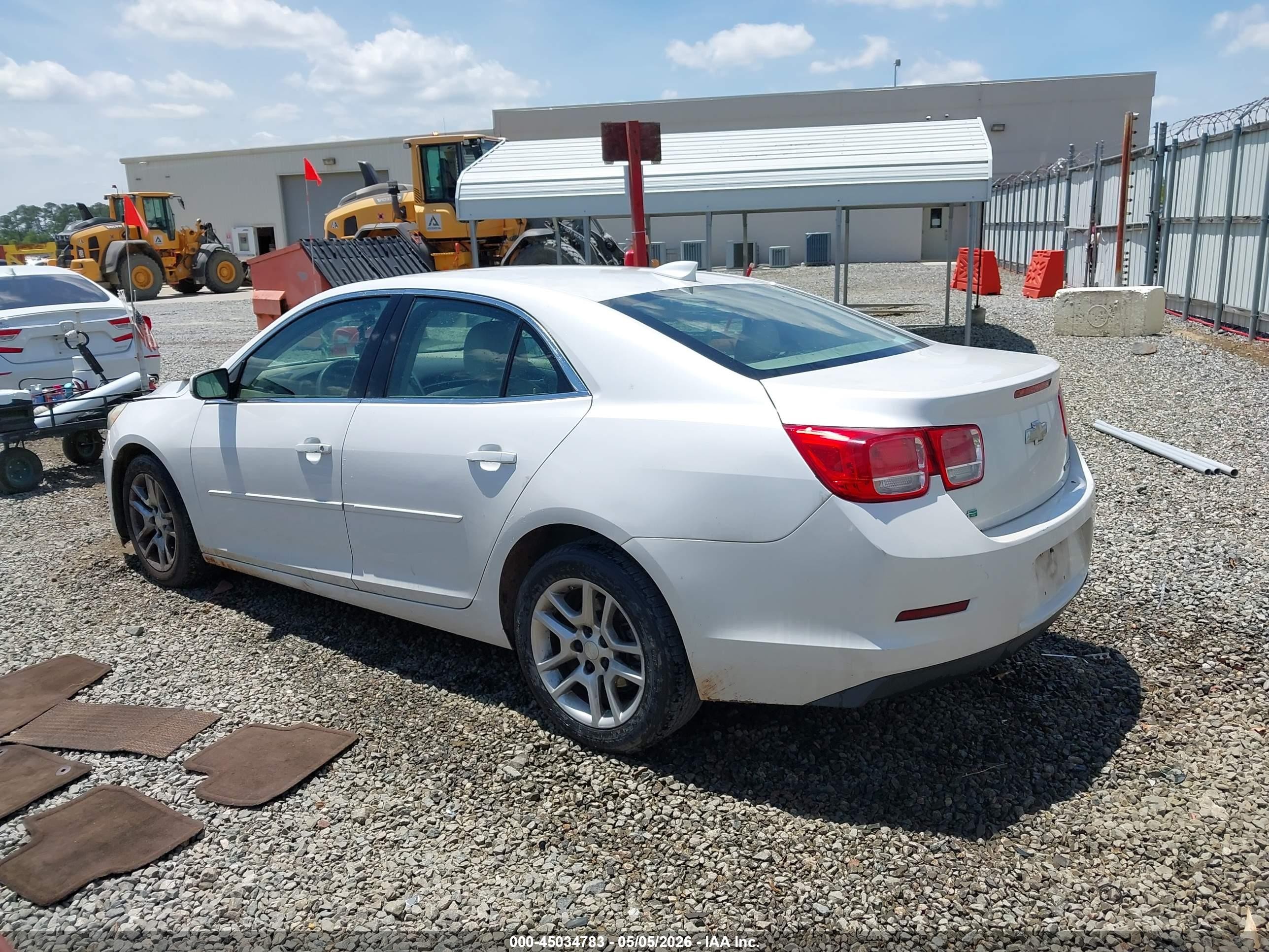 2015 Chevrolet Malibu 1lt White vin: 1G11C5SL9FF349026