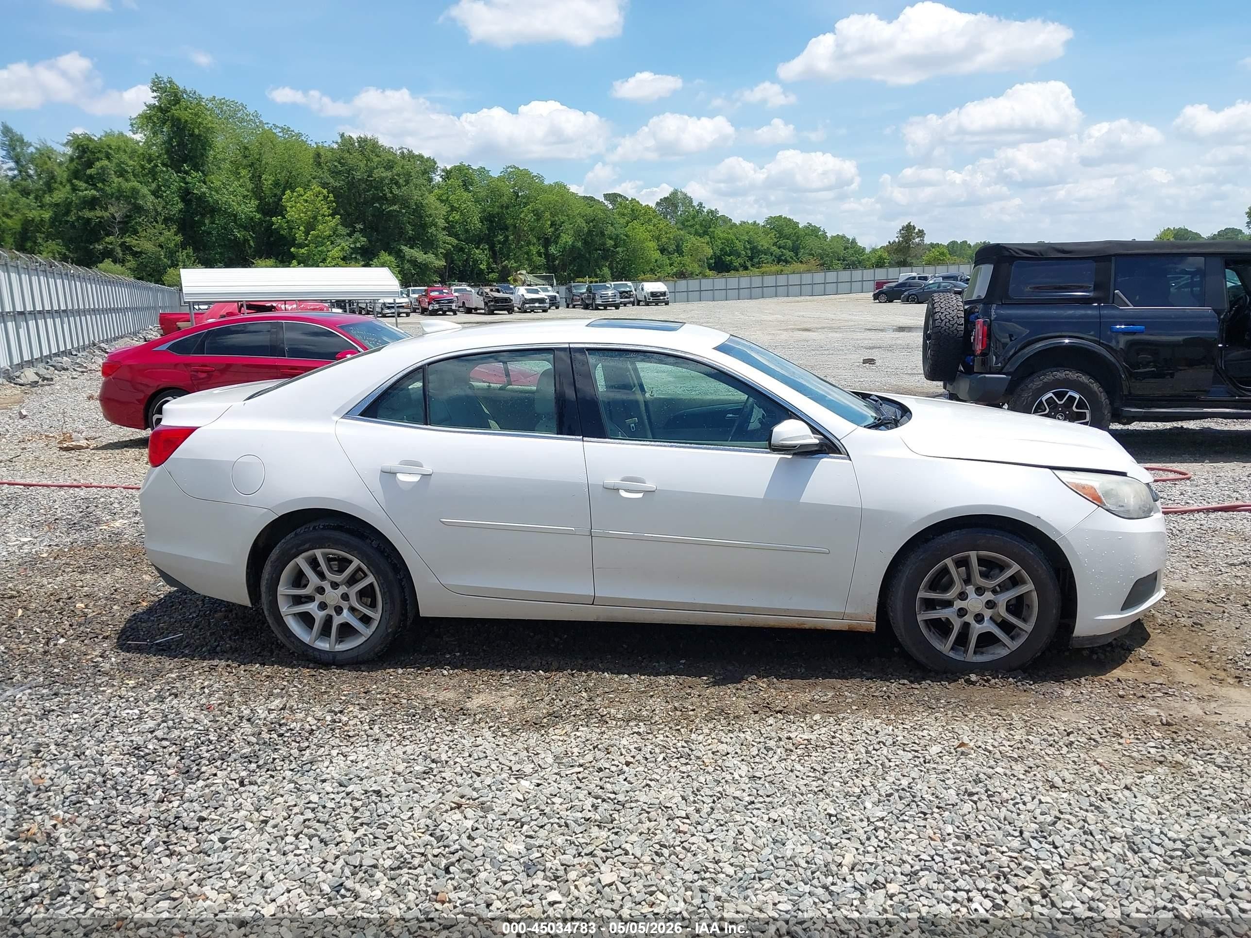 2015 Chevrolet Malibu 1lt White vin: 1G11C5SL9FF349026