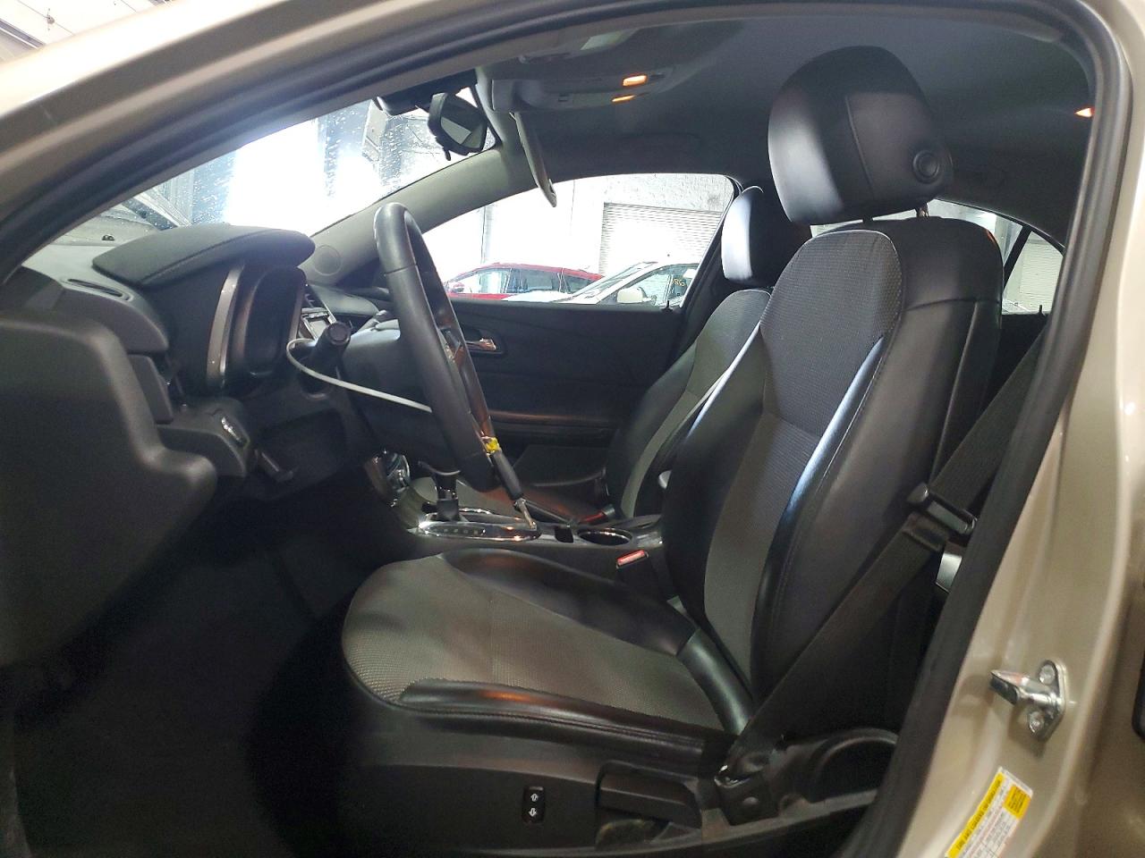 2015 Chevrolet Malibu 1lt Cream vin: 1G11C5SL9FF353187