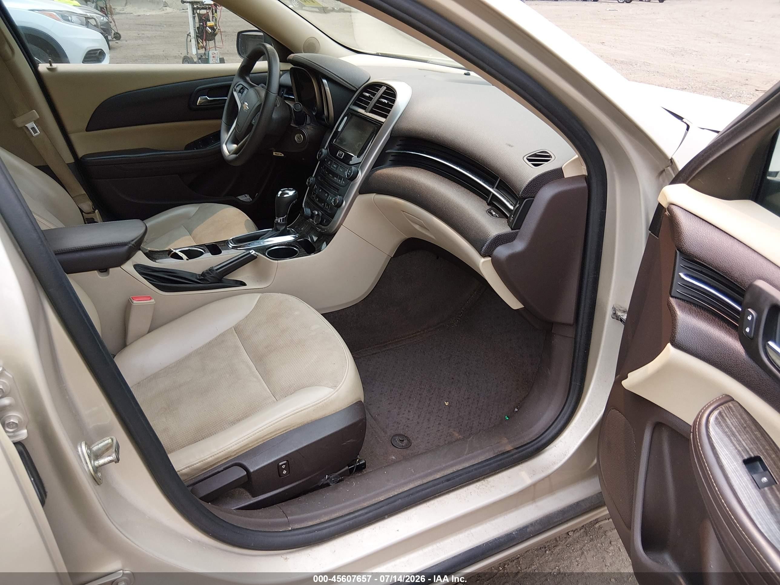 2014 Chevrolet Malibu 1lt Золотой vin: 1G11C5SLXEF240976