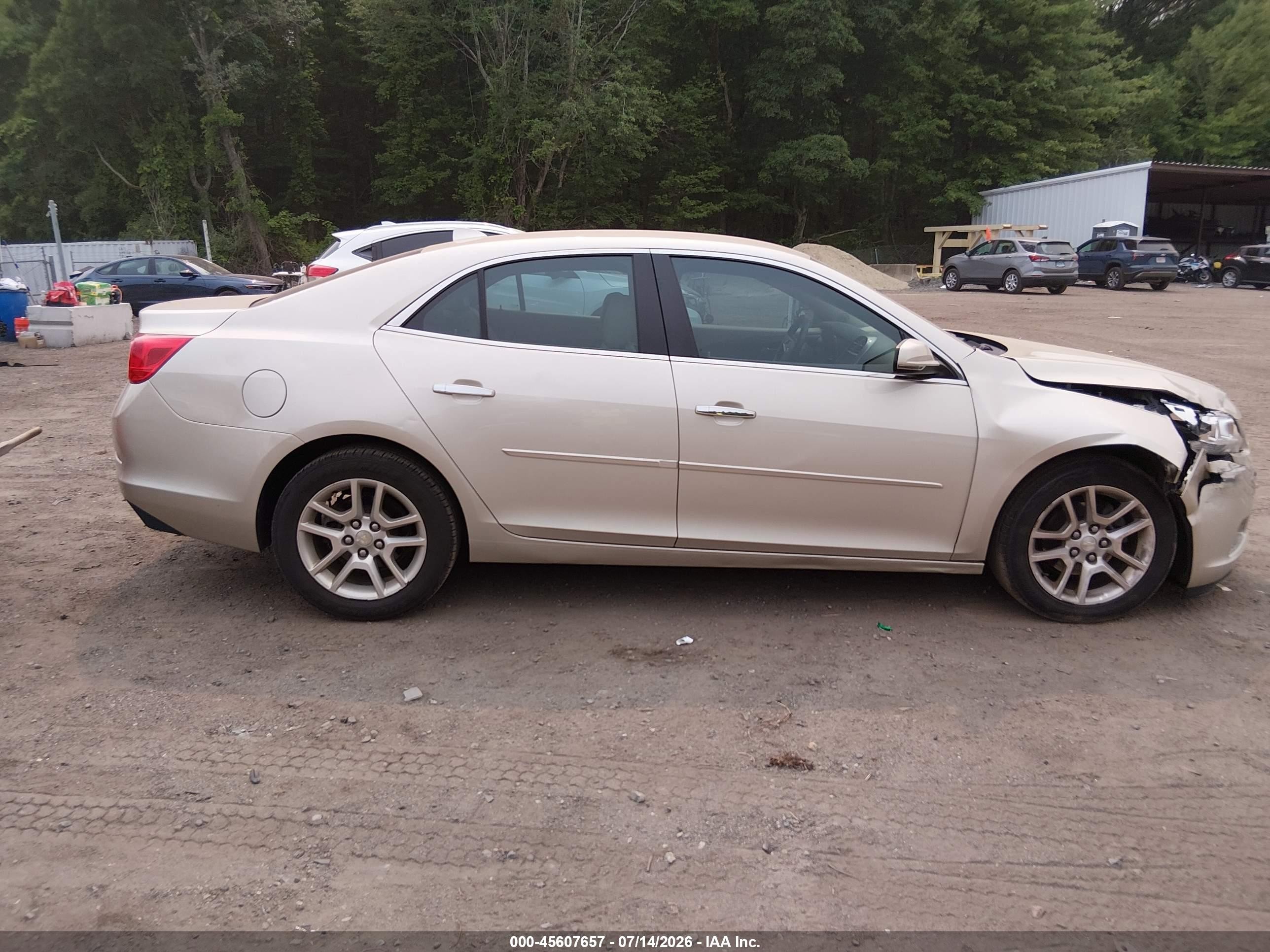 2014 Chevrolet Malibu 1lt Золотой vin: 1G11C5SLXEF240976