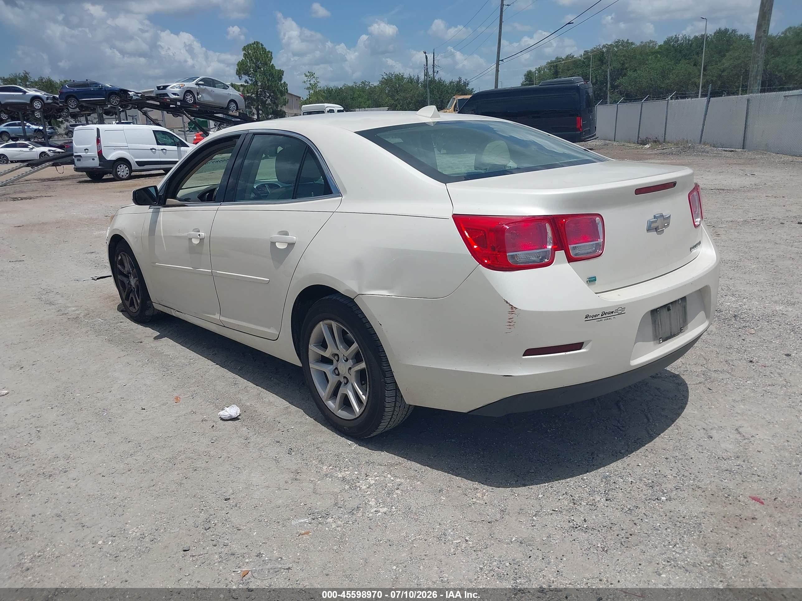 2014 Chevrolet Malibu 1lt White vin: 1G11C5SLXEF274836