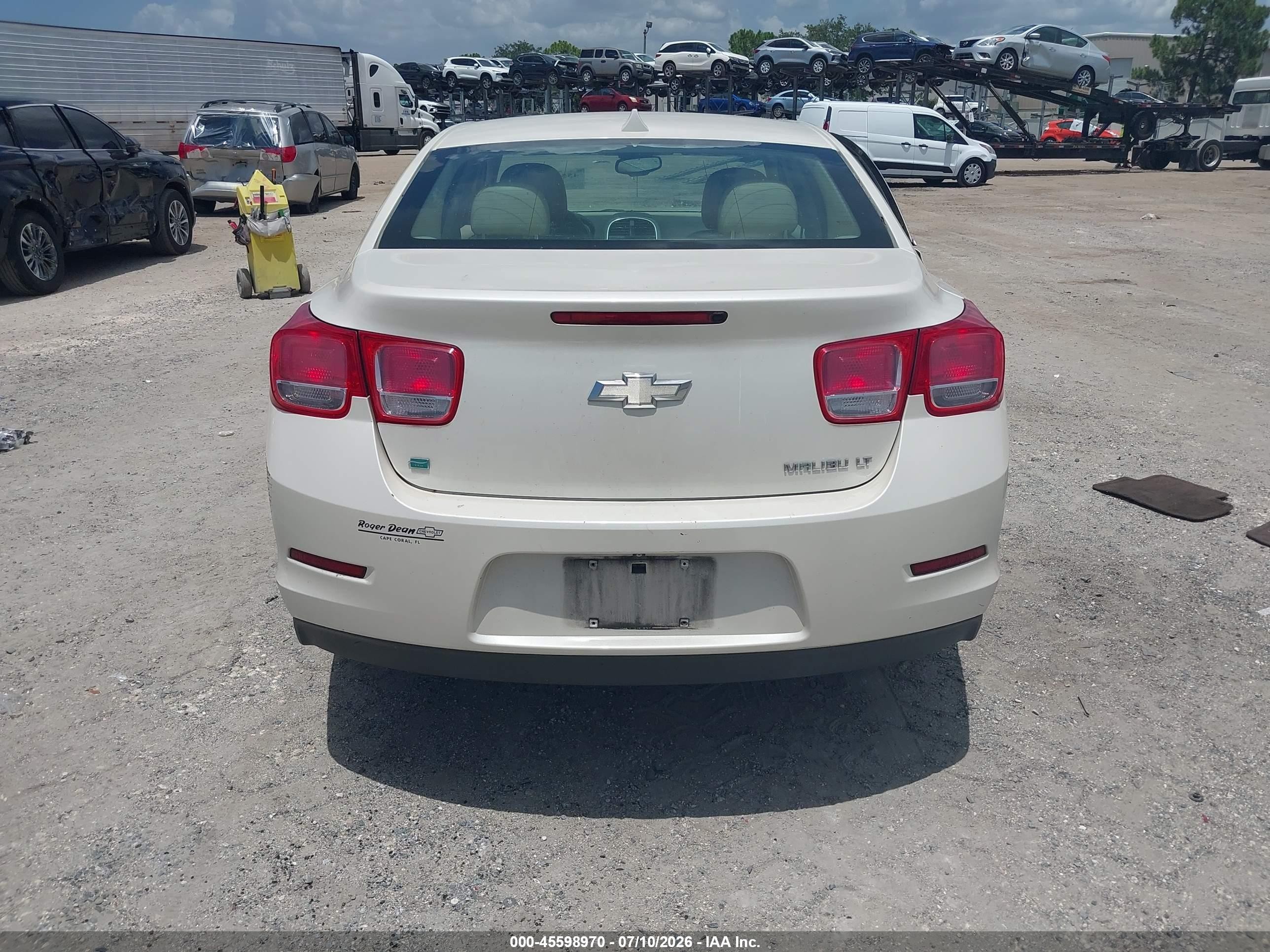 2014 Chevrolet Malibu 1lt White vin: 1G11C5SLXEF274836