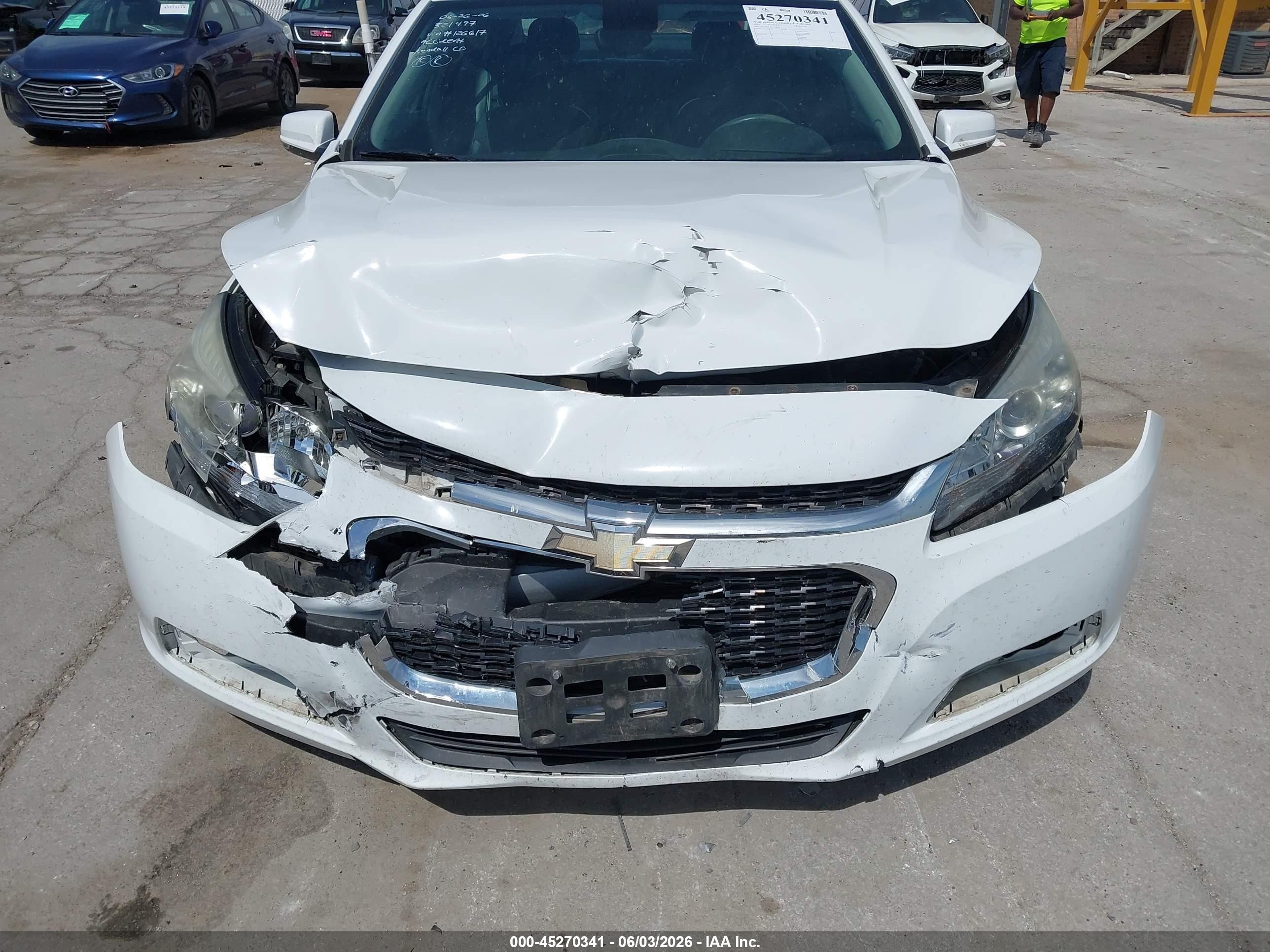 2014 Chevrolet Malibu 1lt White vin: 1G11C5SLXEU126617