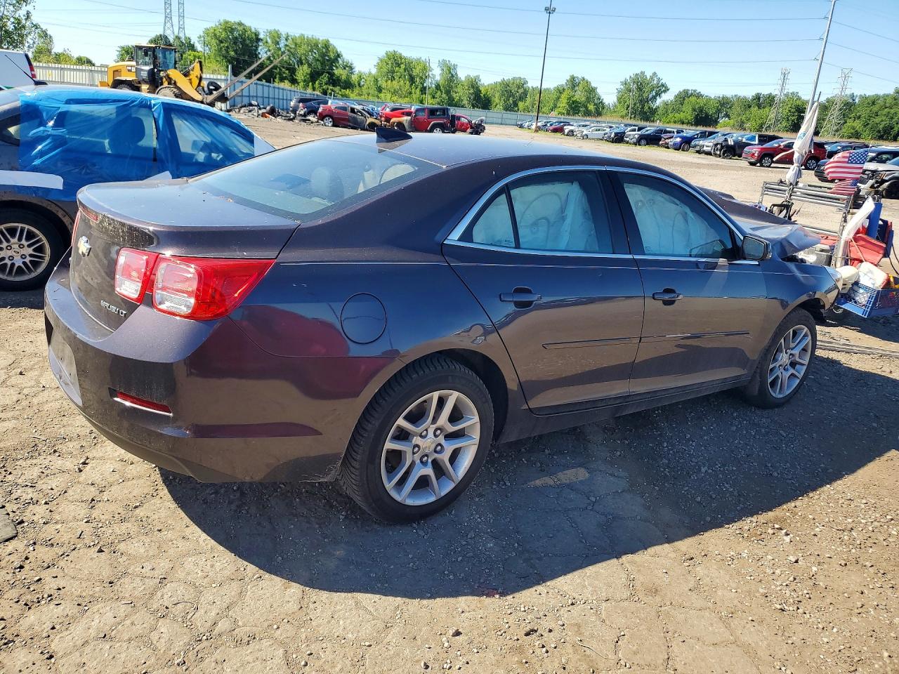 2015 Chevrolet Malibu 1lt Maroon vin: 1G11C5SLXFF204979