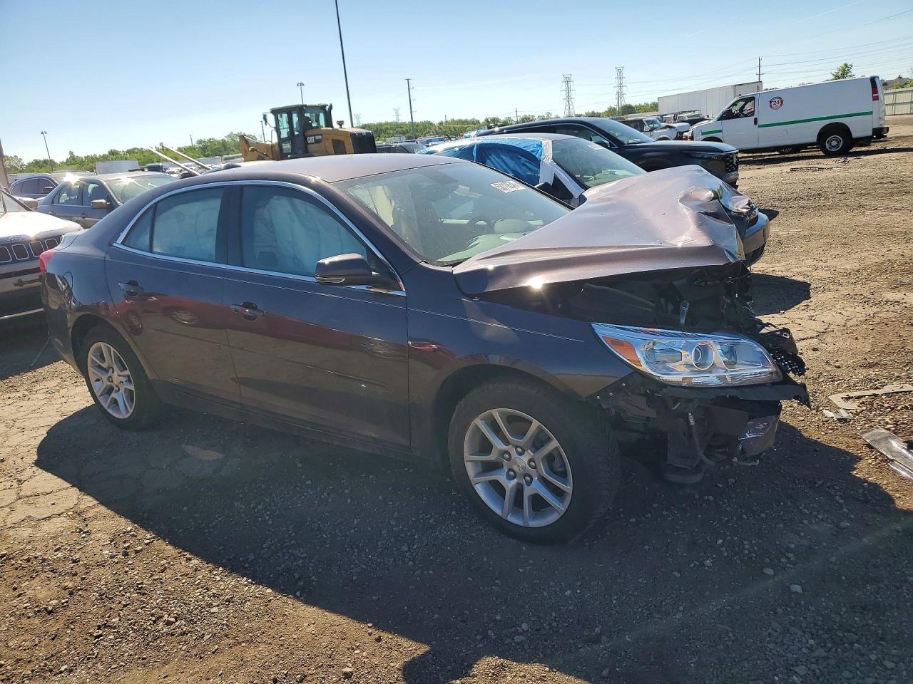 2015 Chevrolet Malibu 1lt Maroon vin: 1G11C5SLXFF204979