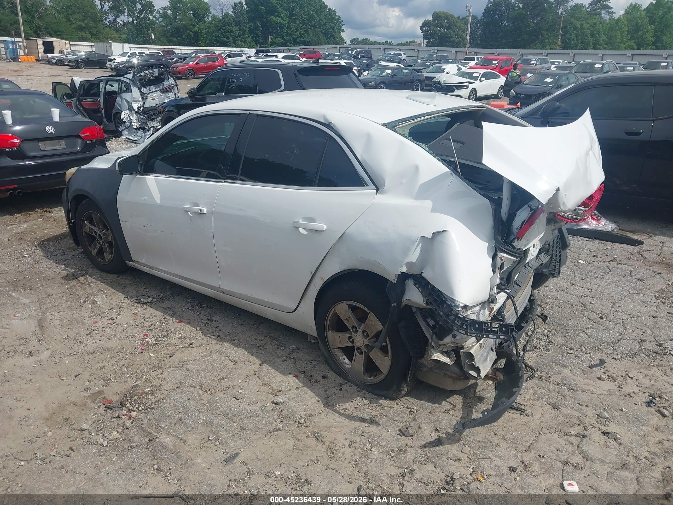 2015 Chevrolet Malibu 1lt White vin: 1G11C5SLXFF226089