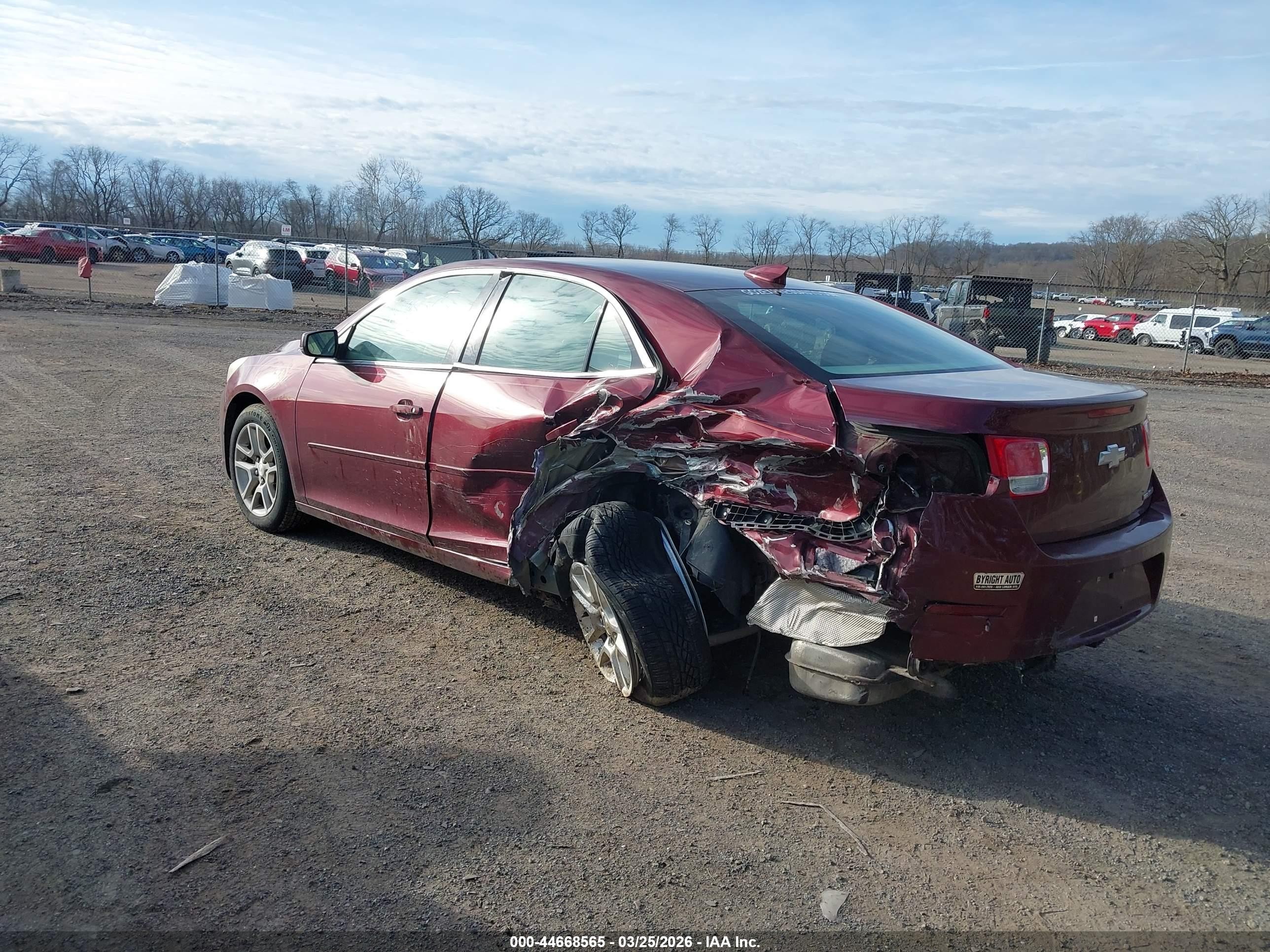 2015 Chevrolet Malibu 1lt Red vin: 1G11C5SLXFF246262