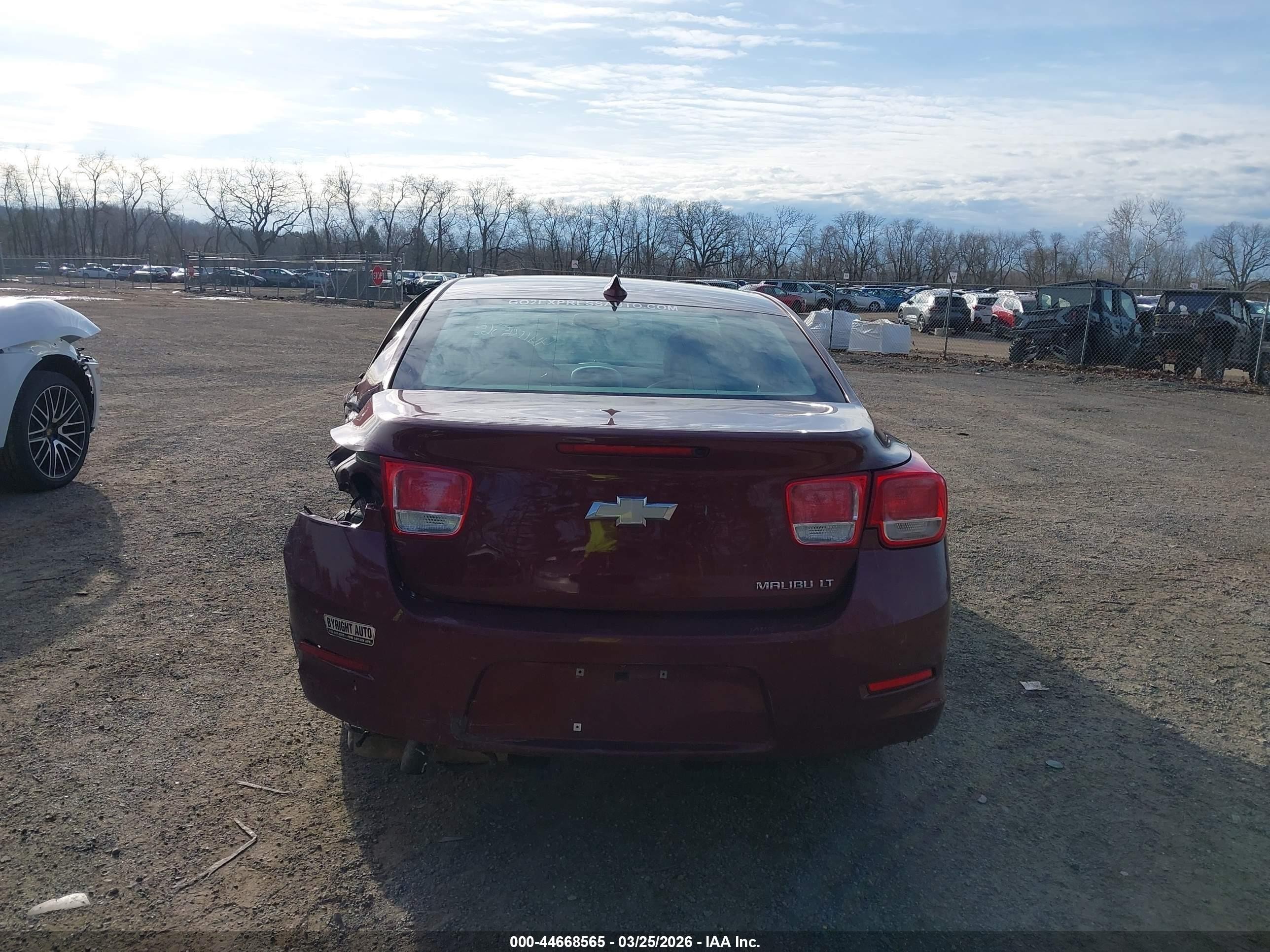 2015 Chevrolet Malibu 1lt Red vin: 1G11C5SLXFF246262
