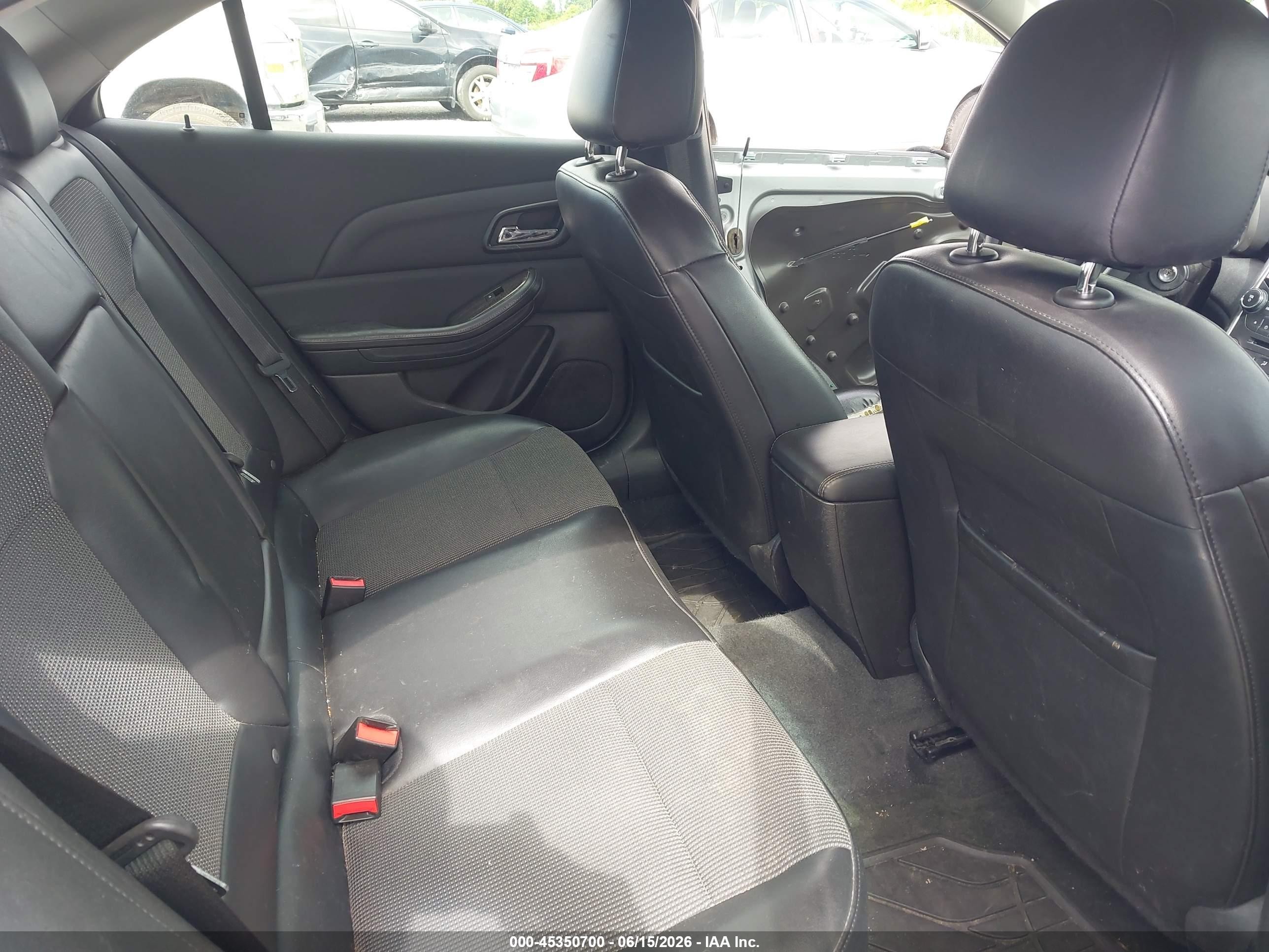 2015 Chevrolet Malibu 1lt Silver vin: 1G11C5SLXFU100181
