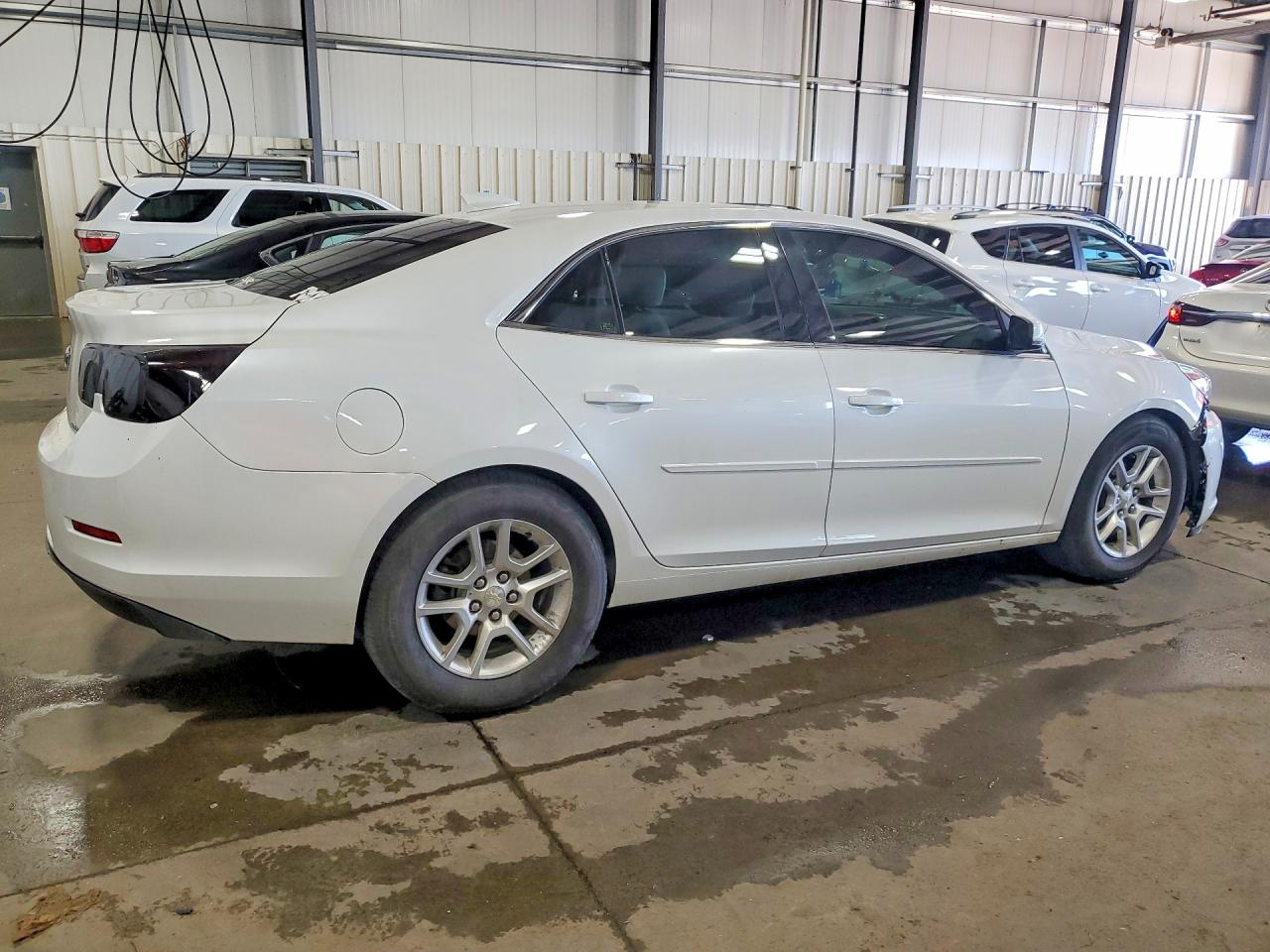 2015 Chevrolet Malibu 1lt White vin: 1G11C5SLXFU122973