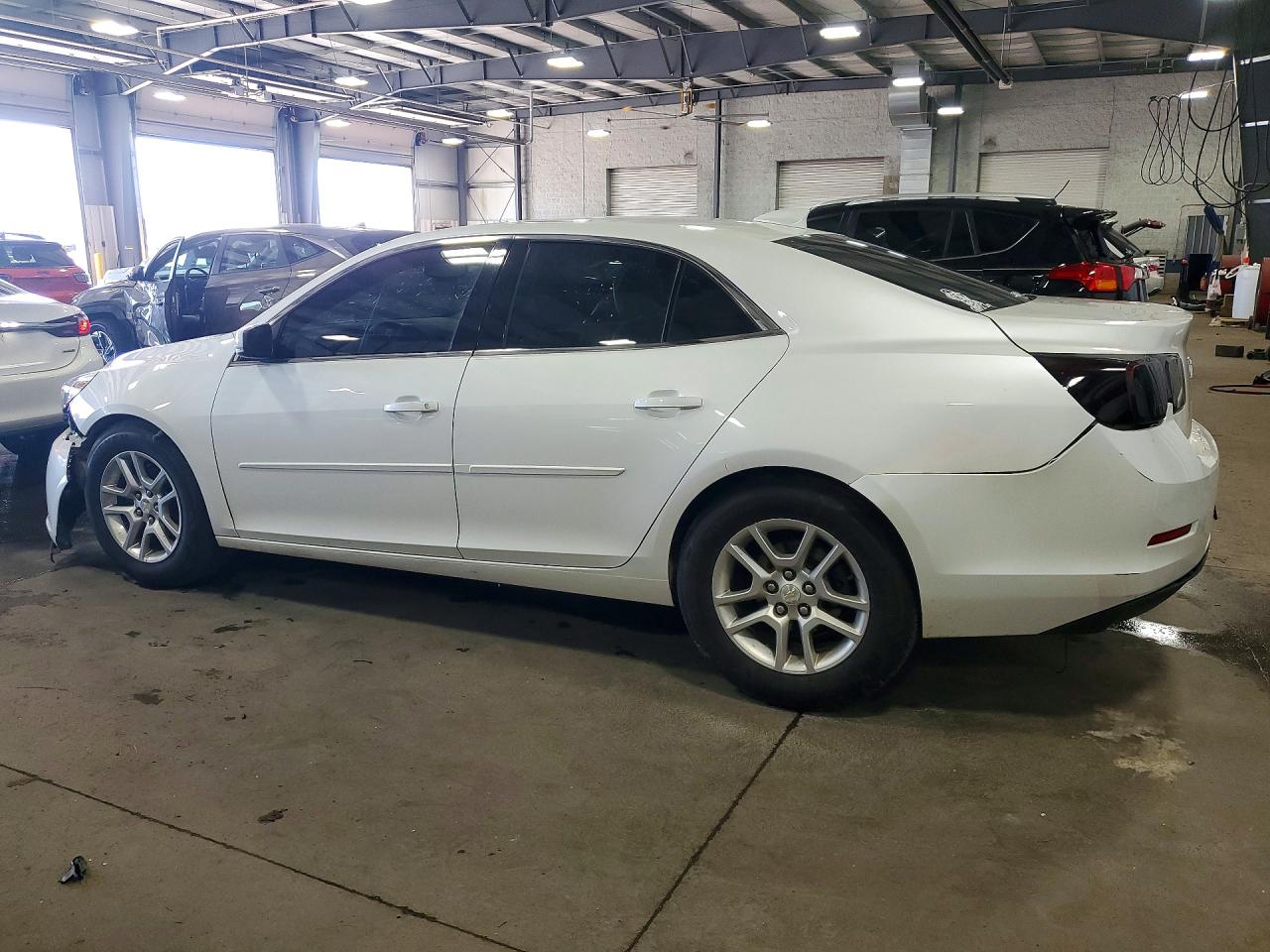 2015 Chevrolet Malibu 1lt White vin: 1G11C5SLXFU122973