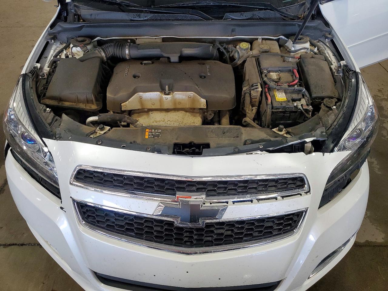 2015 Chevrolet Malibu 1lt White vin: 1G11C5SLXFU122973