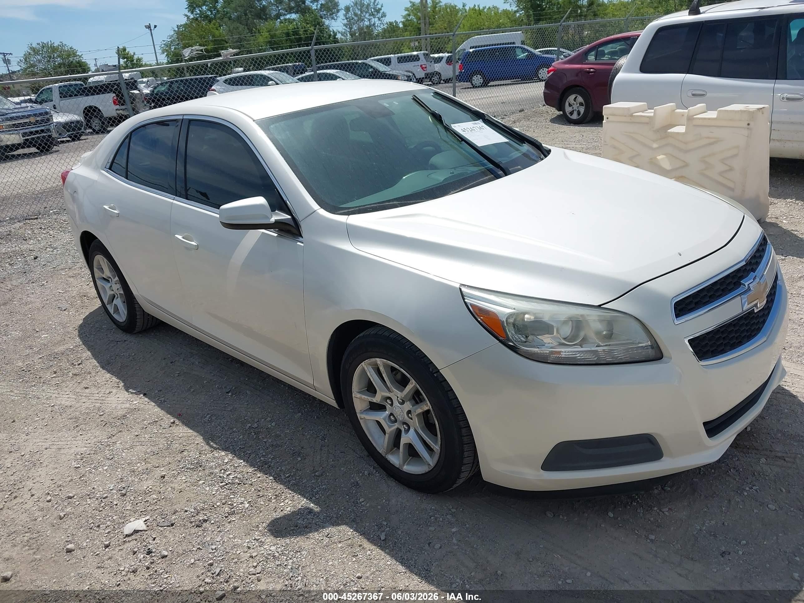 2013 Chevrolet Malibu Eco White vin: 1G11D5RR1DF109182