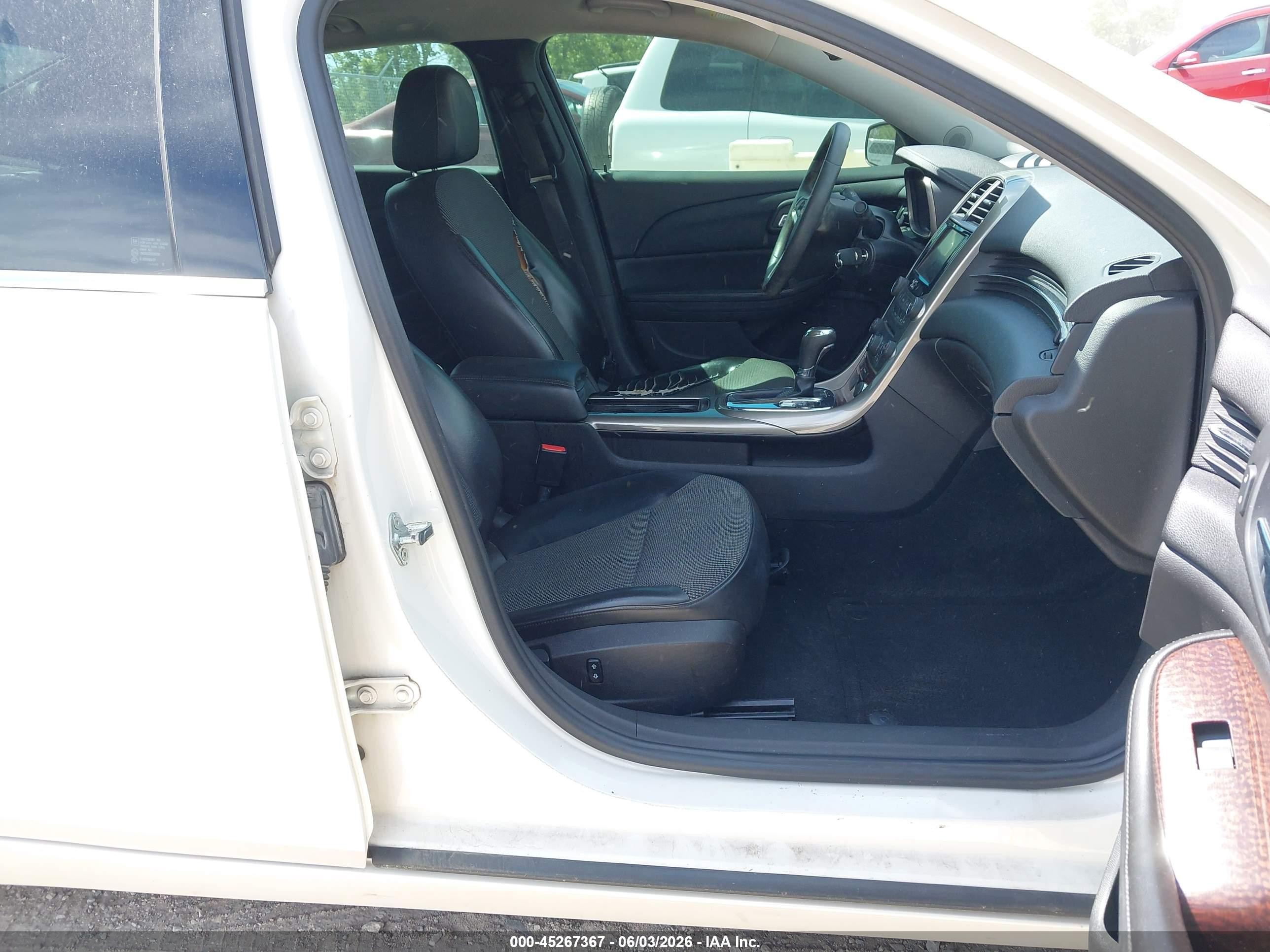 2013 Chevrolet Malibu Eco White vin: 1G11D5RR1DF109182