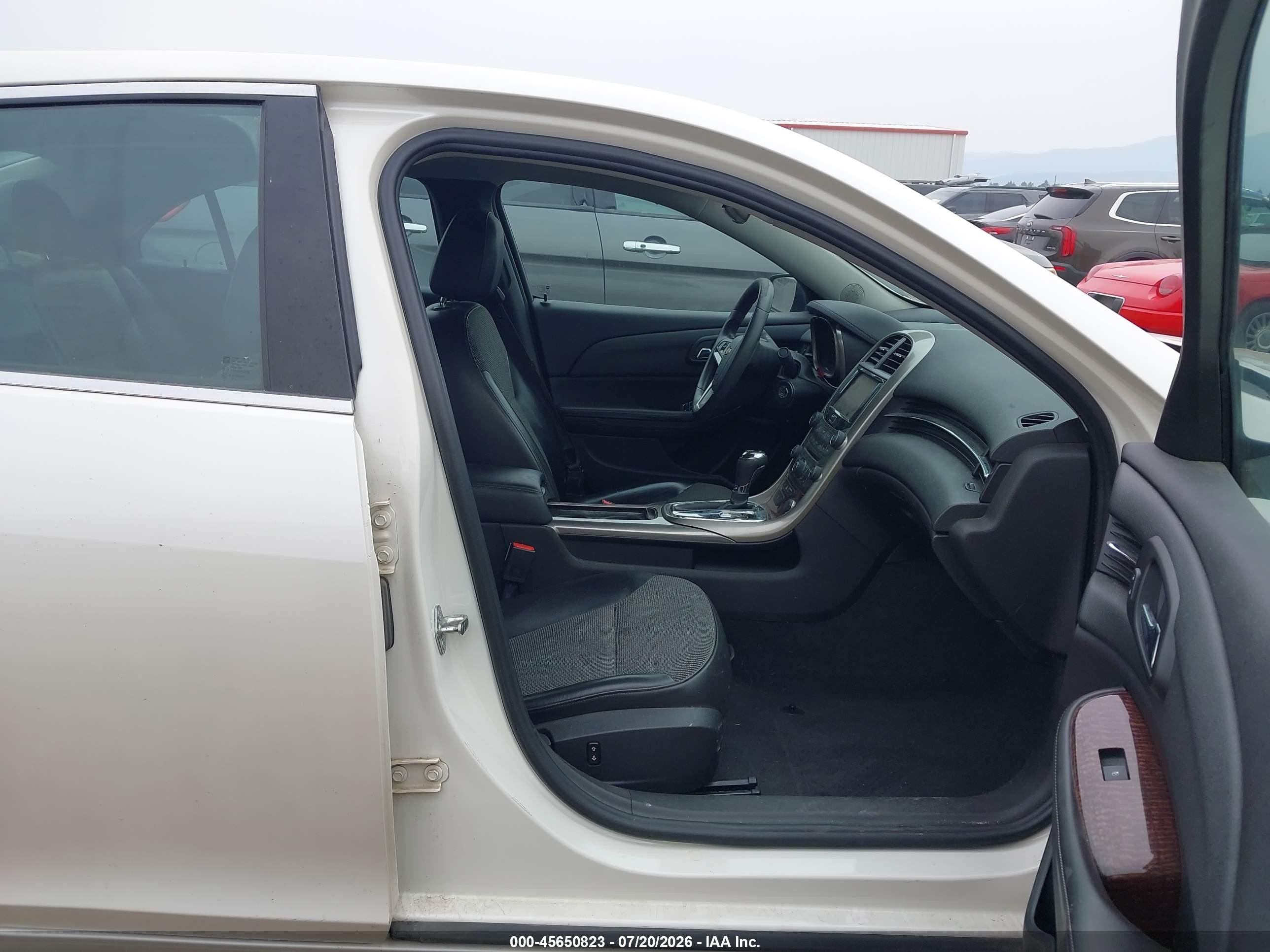 2013 Chevrolet Malibu Eco White vin: 1G11D5RR8DF100687