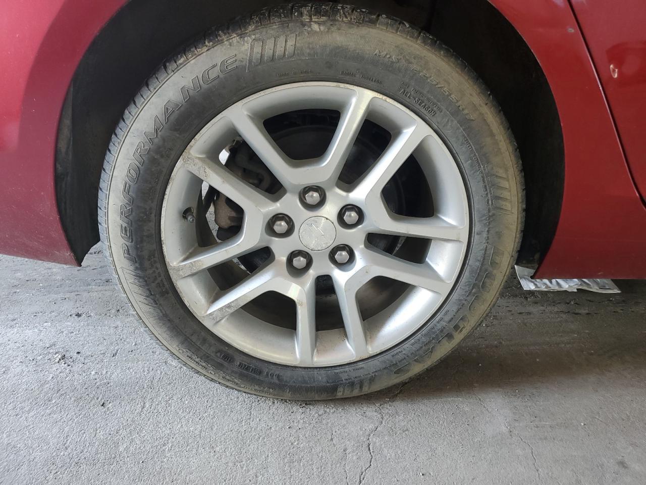 2013 Chevrolet Malibu 1lt Красный vin: 1G11D5RR8DF115304 Damage: Right Rear Wheel, Curb Rash, 1 To 2 Inches