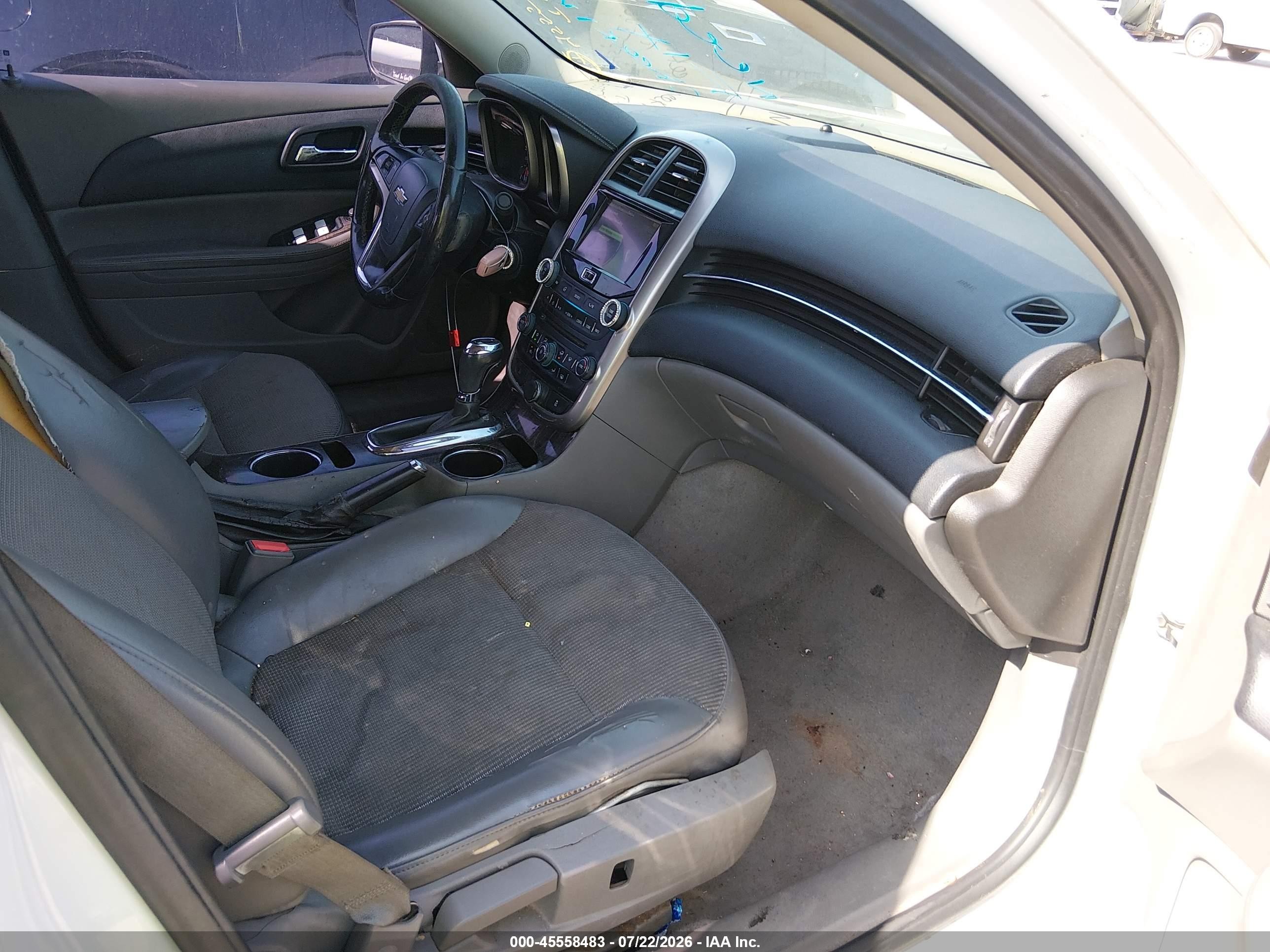 2015 Chevrolet Malibu 2lt Белый vin: 1G11D5SL0FF126466