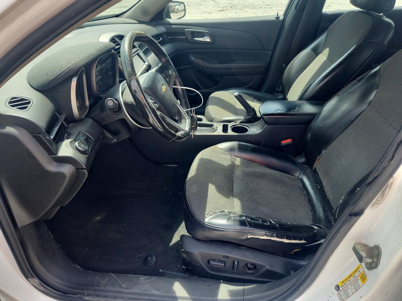 2015 Chevrolet Malibu 2lt Белый vin: 1G11D5SL0FU106360