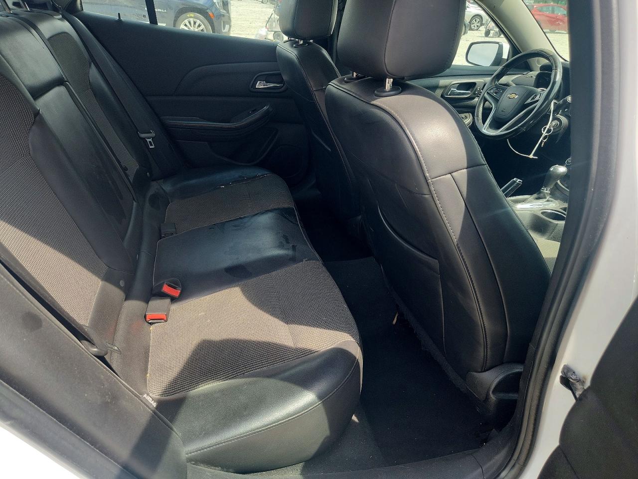2015 Chevrolet Malibu 2lt Белый vin: 1G11D5SL0FU106360