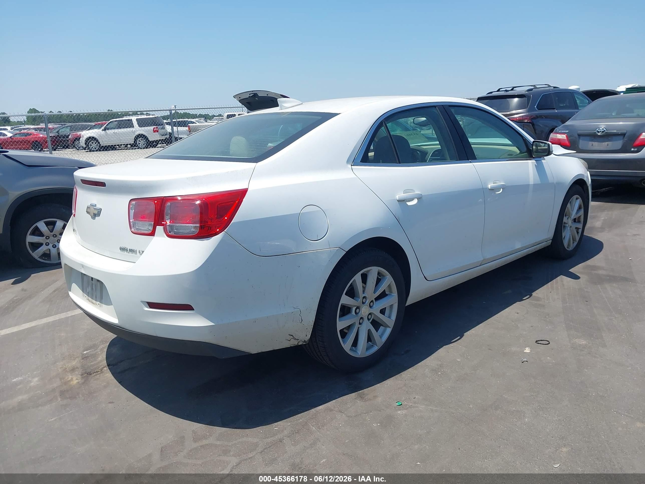 2015 Chevrolet Malibu 2lt White vin: 1G11D5SL1FF125861