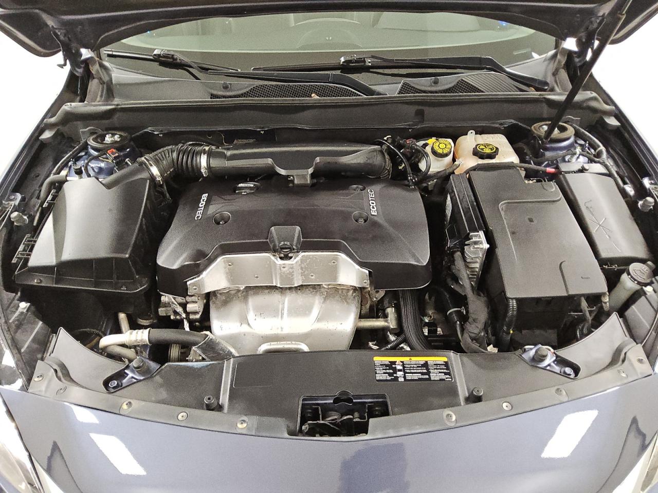2015 Chevrolet Malibu 2lt Blue vin: 1G11D5SL3FF257357 Damage: Engine, Broken, Repair Required