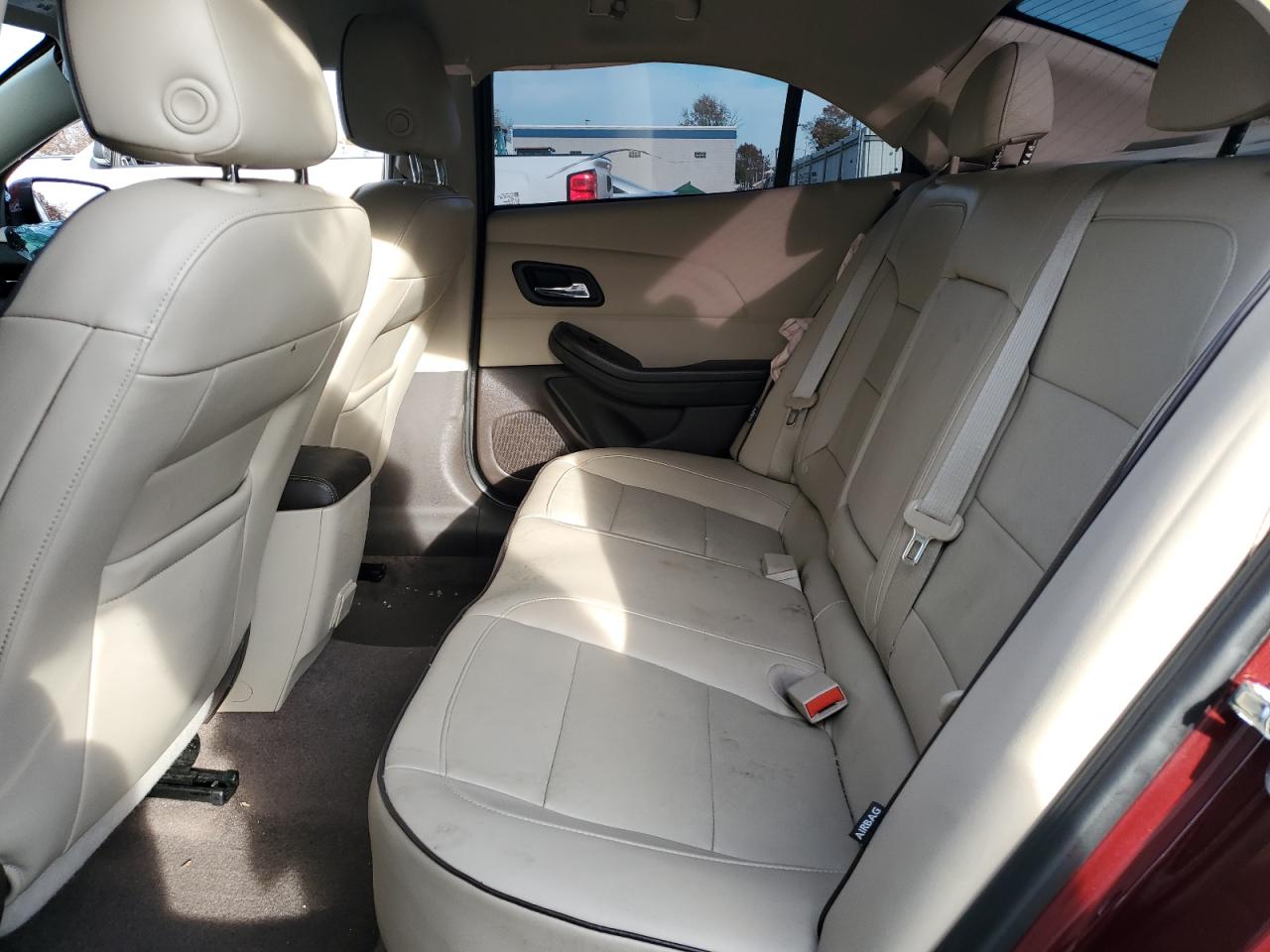 2015 Chev Malibu 2lt Burgundy vin: 1G11D5SL4FF354034