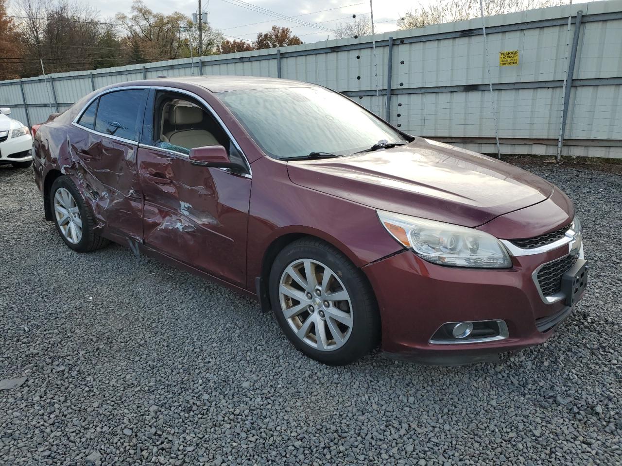 2015 Chev Malibu 2lt Burgundy vin: 1G11D5SL4FF354034