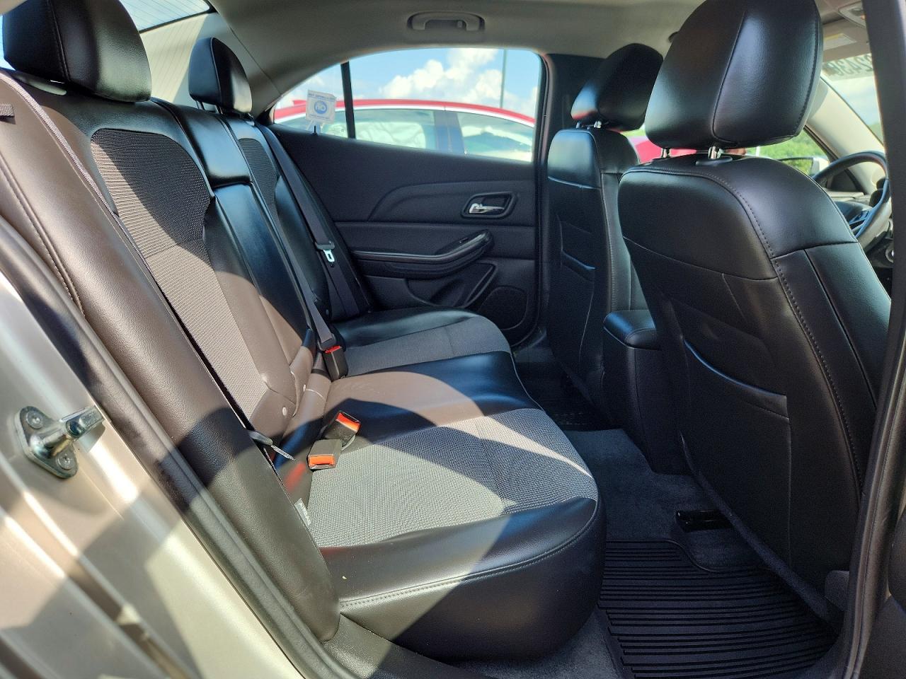 2015 Chevrolet Malibu 2lt Серебряный vin: 1G11D5SL5FF117844