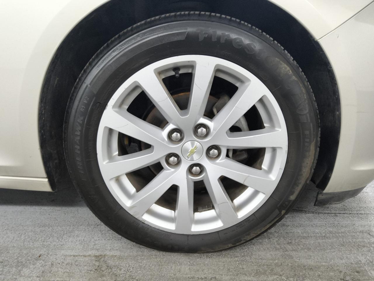 2015 Chevrolet Malibu 2lt Beige vin: 1G11D5SL5FF222044 Damage: Right Front Wheel, Curb Rash, 5 To 6 Inches