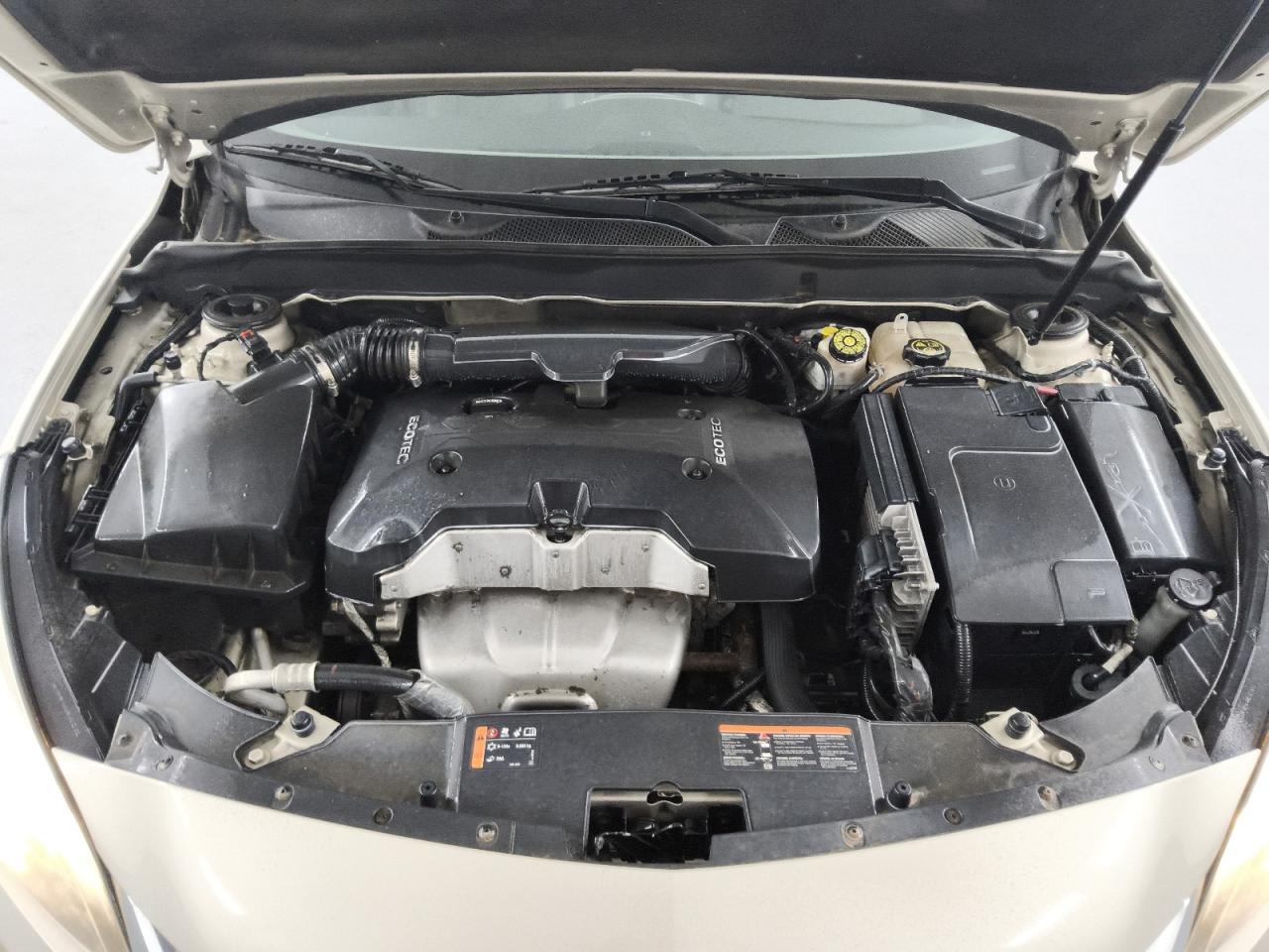 2015 Chevrolet Malibu 2lt Beige vin: 1G11D5SL5FF222044 Damage: Fluid Level Coolant, Low Fluid, Unacceptable