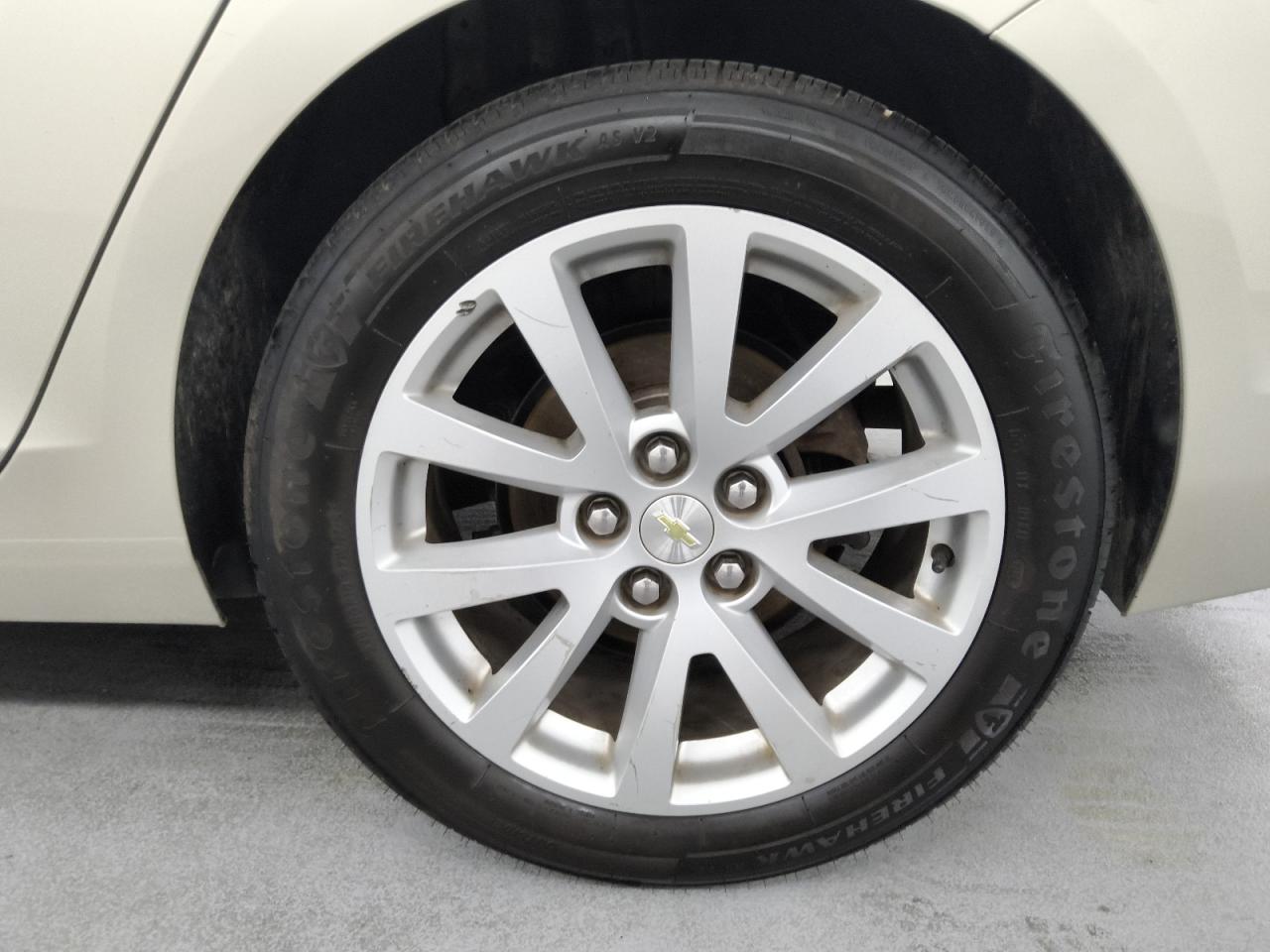 2015 Chevrolet Malibu 2lt Beige vin: 1G11D5SL5FF222044 Damage: Left Rear Wheel, Curb Rash, 5 To 6 Inches