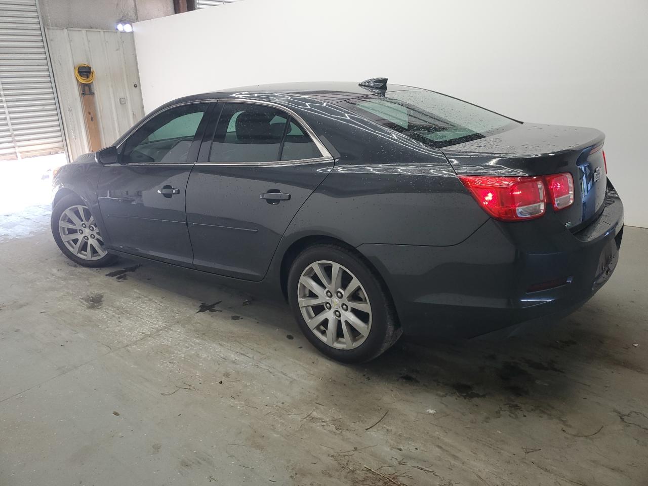 2015 Chevrolet Malibu 2lt Gray vin: 1G11D5SL7FF302851 Damage: Rear Bumper, Dent(S) W/ Paint Dmg, 2 To 3 Inches