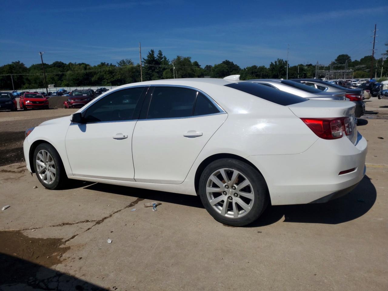 2015 Chevrolet Malibu 2lt Белый vin: 1G11D5SL7FU106419