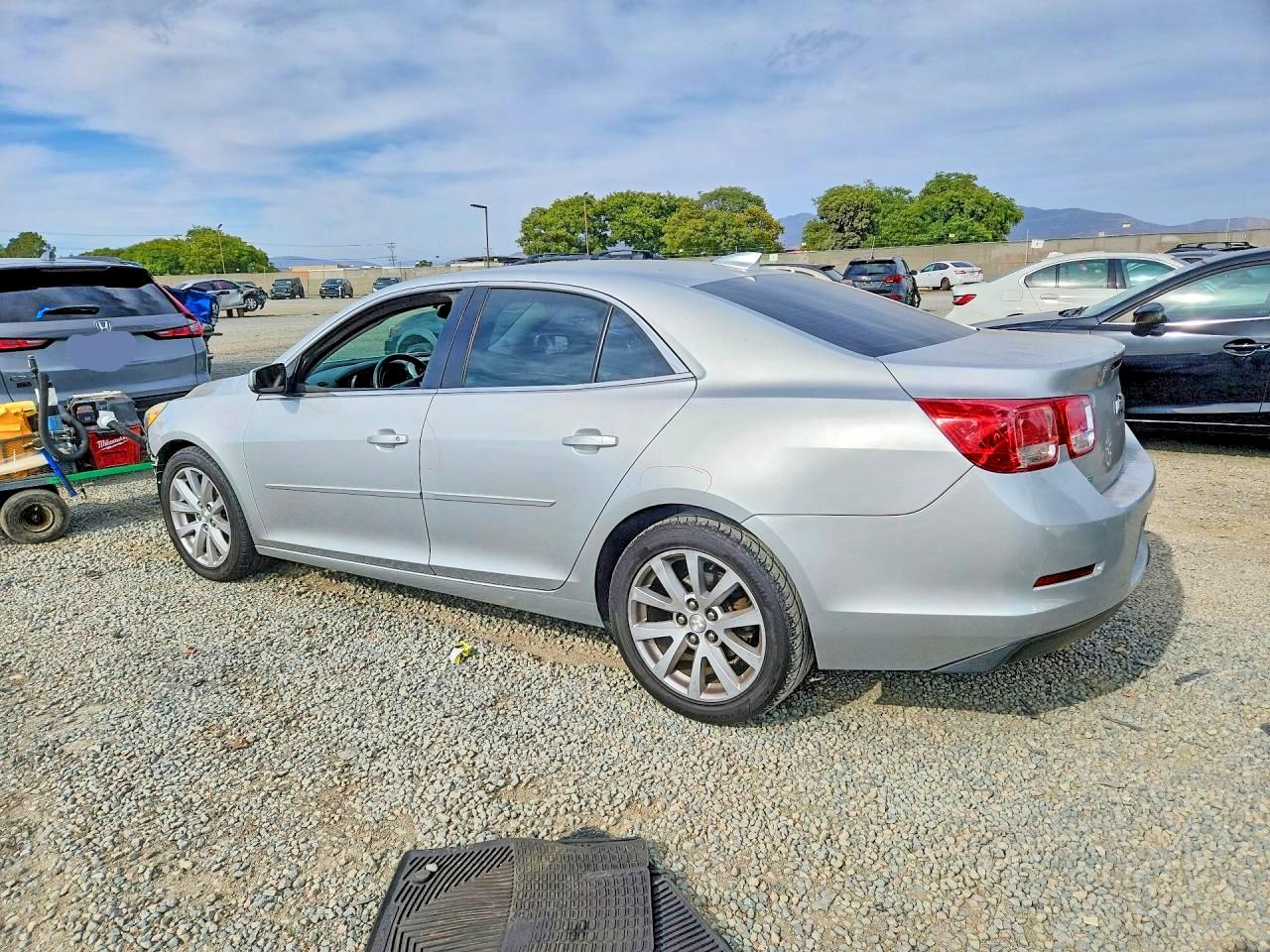2015 Chevrolet Malibu 2lt Серебряный vin: 1G11D5SL8FF219543