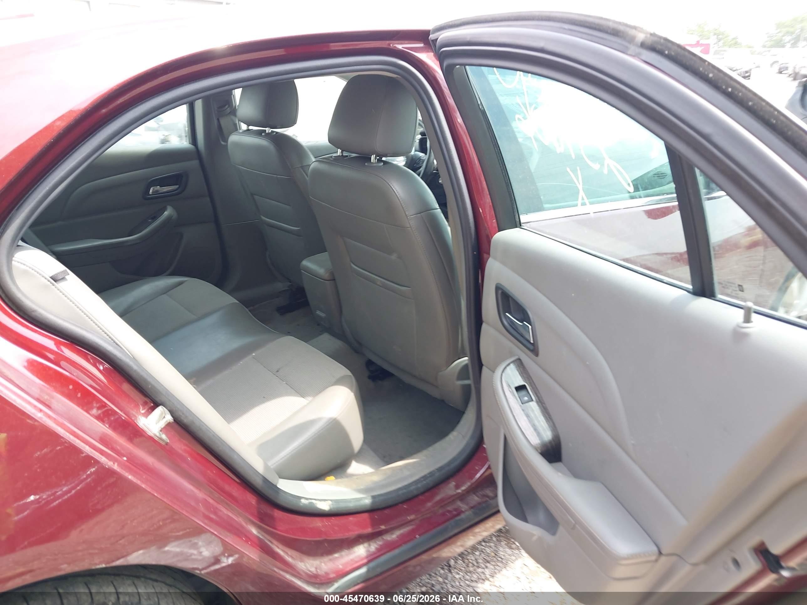 2015 Chevrolet Malibu 2lt Red vin: 1G11D5SL8FF259606