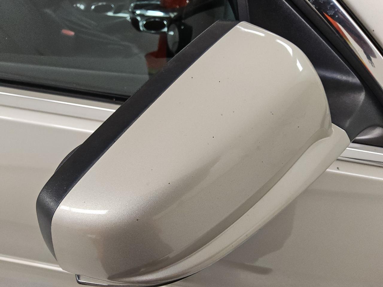 2015 Chevrolet Malibu 2lt Beige vin: 1G11D5SL9FF264572 Damage: Right Front Mirror Housing, Multiple Scratches Heavy, 3