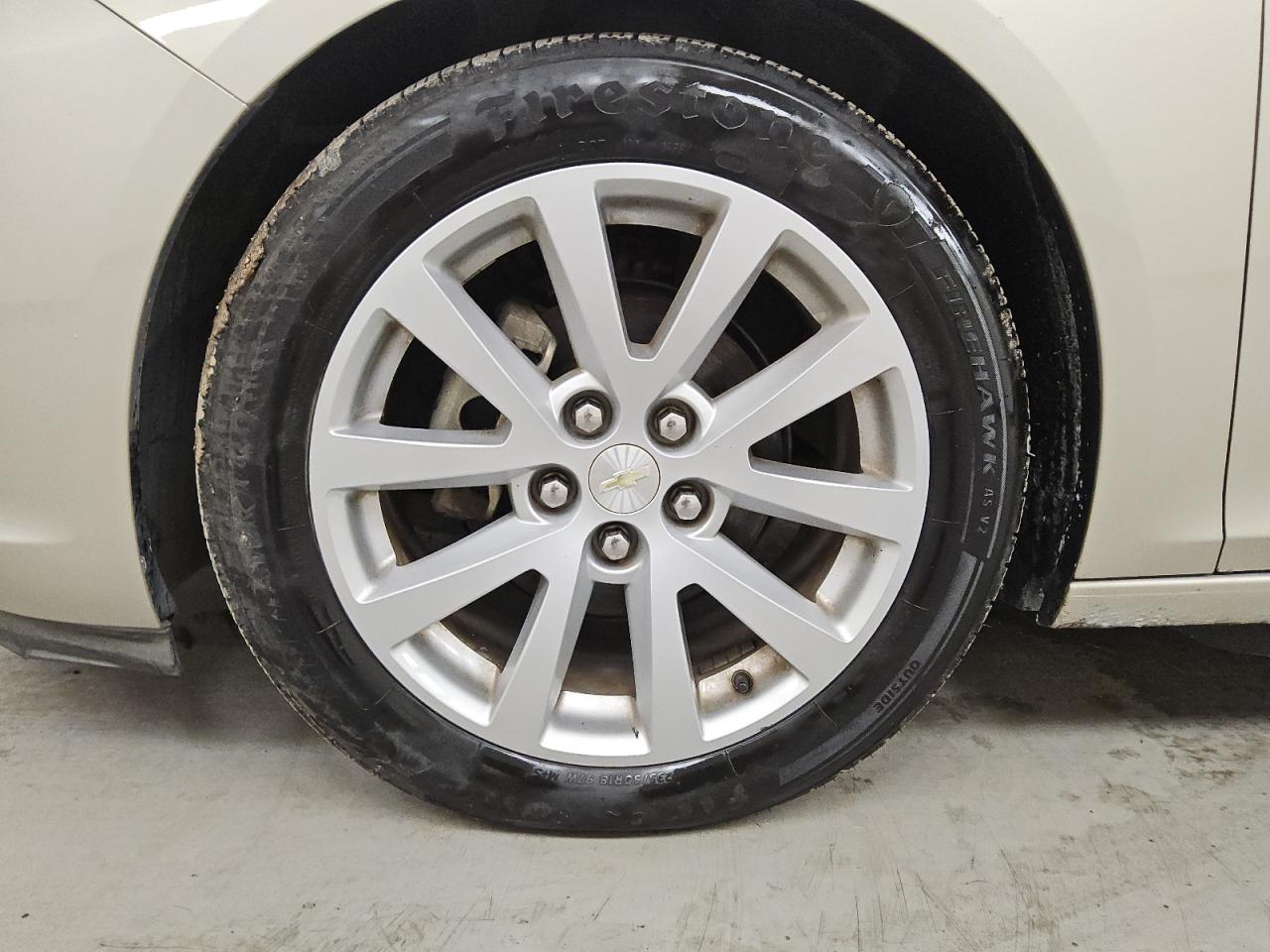 2015 Chevrolet Malibu 2lt Beige vin: 1G11D5SL9FF264572 Damage: Left Front Wheel, Curb Rash, 3 To 4 Inches