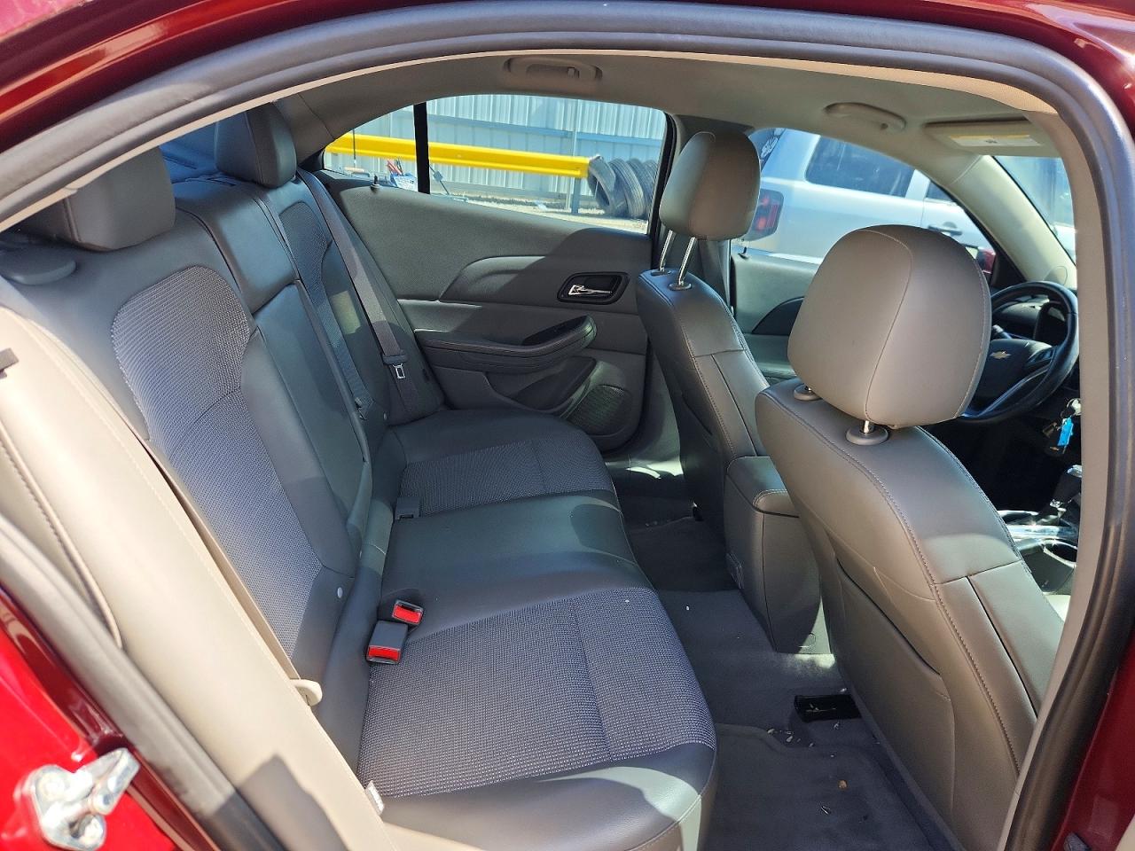 2015 Chevrolet Malibu 2lt Burgundy vin: 1G11D5SL9FF306738