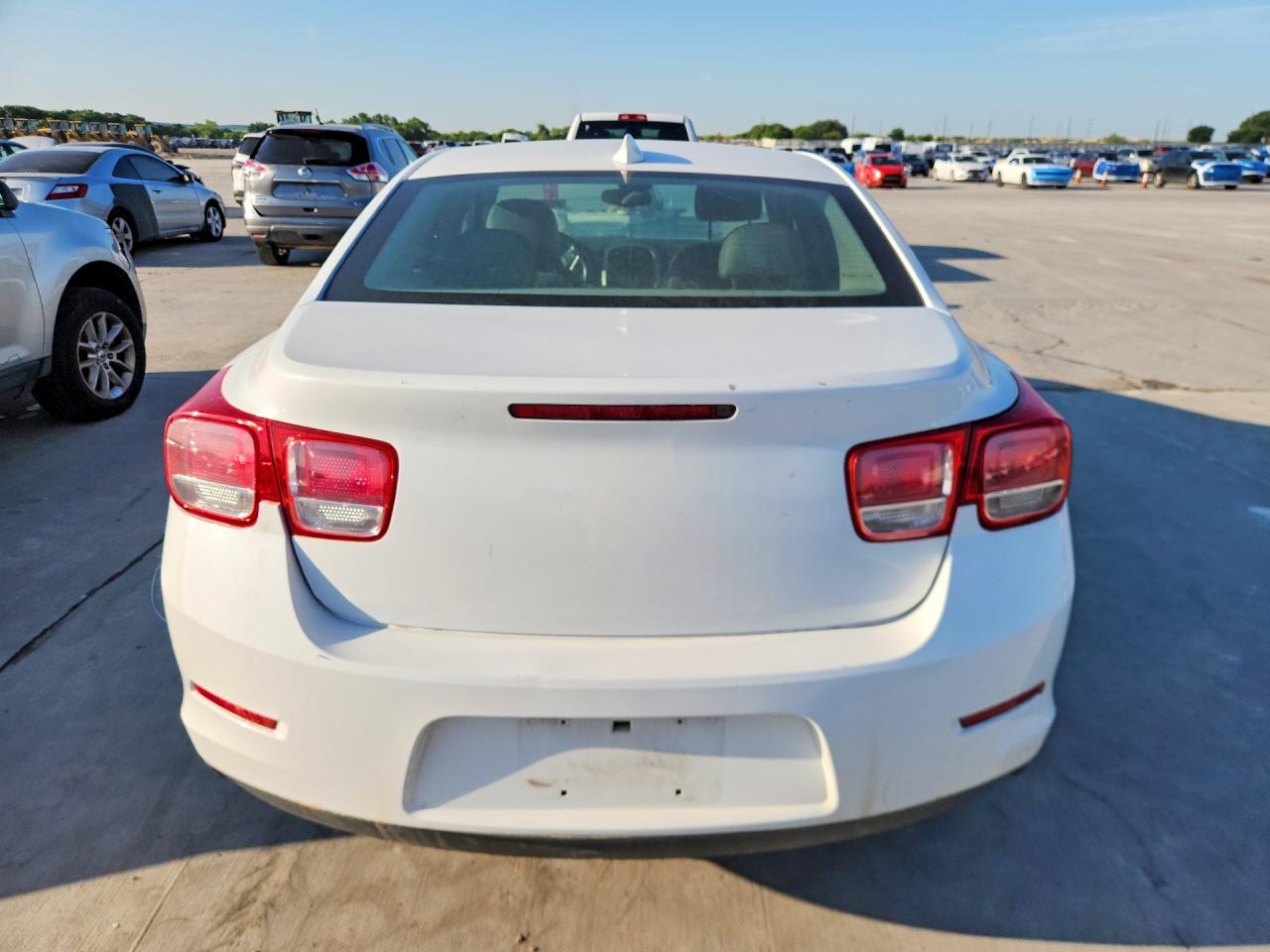 2015 Chevrolet Malibu 2lt Белый vin: 1G11D5SLXFF125857